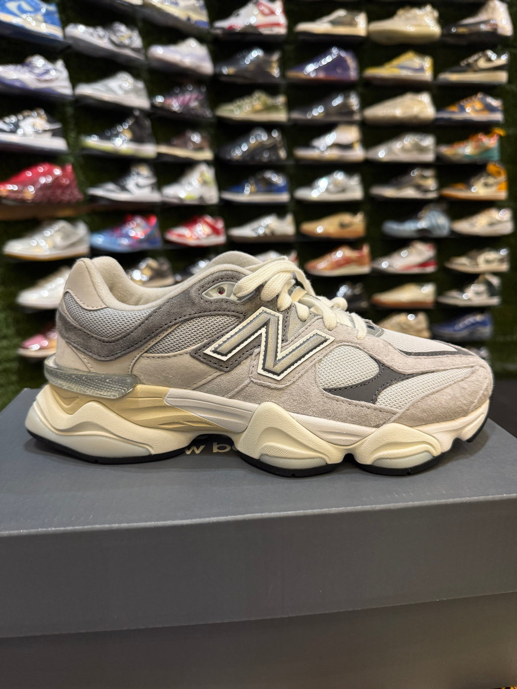 New balance 1906
