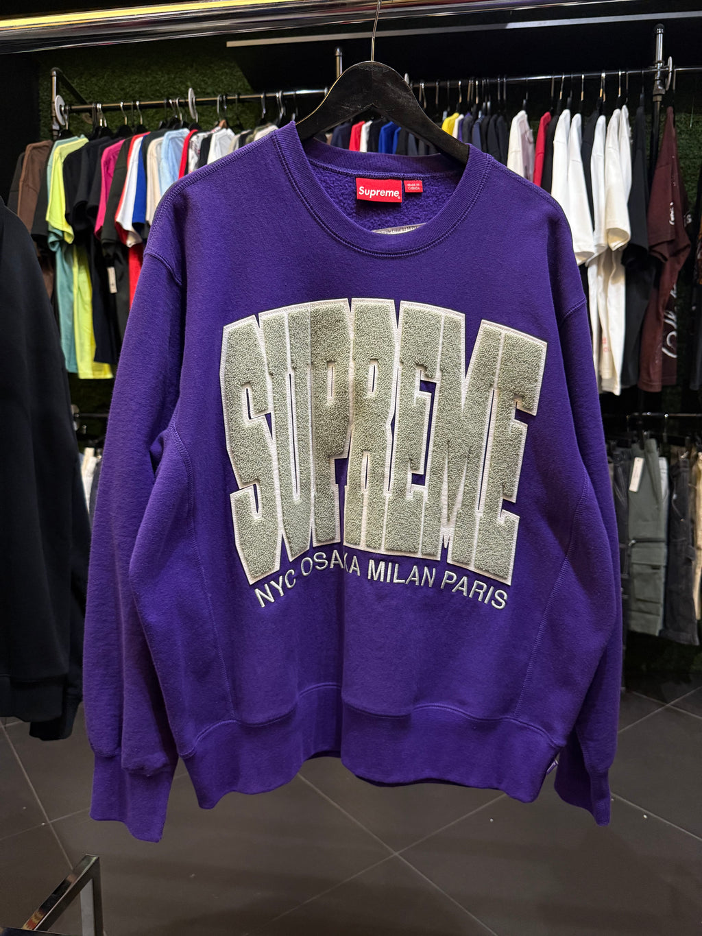 Supreme crewneck