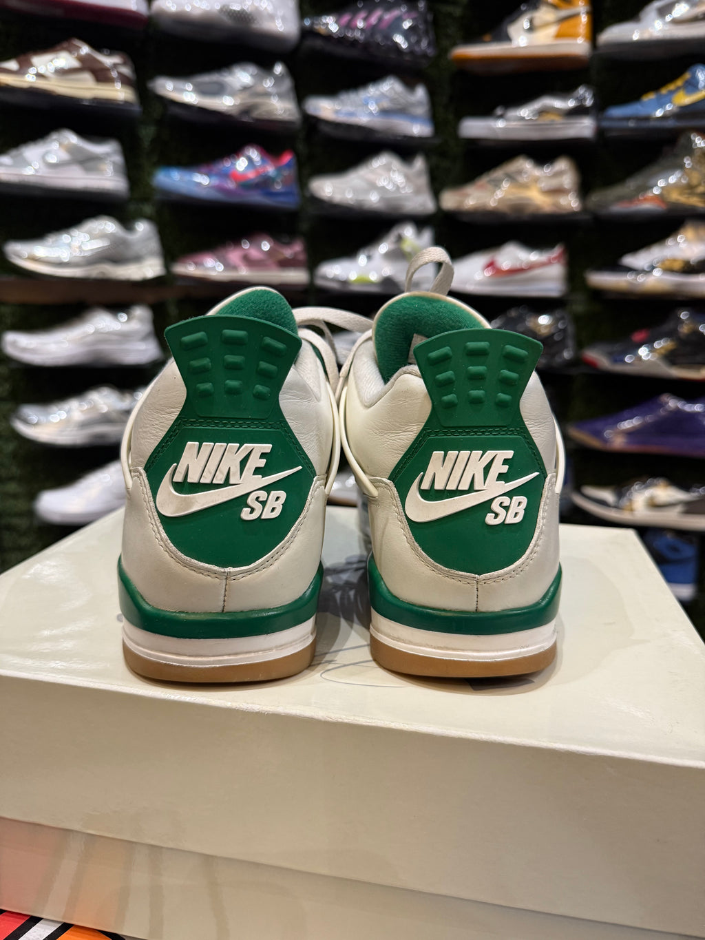 Jordan 4 sb pine green