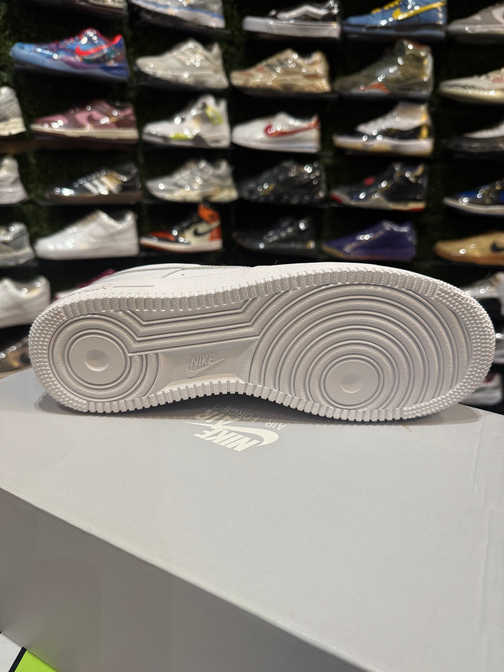 White af1