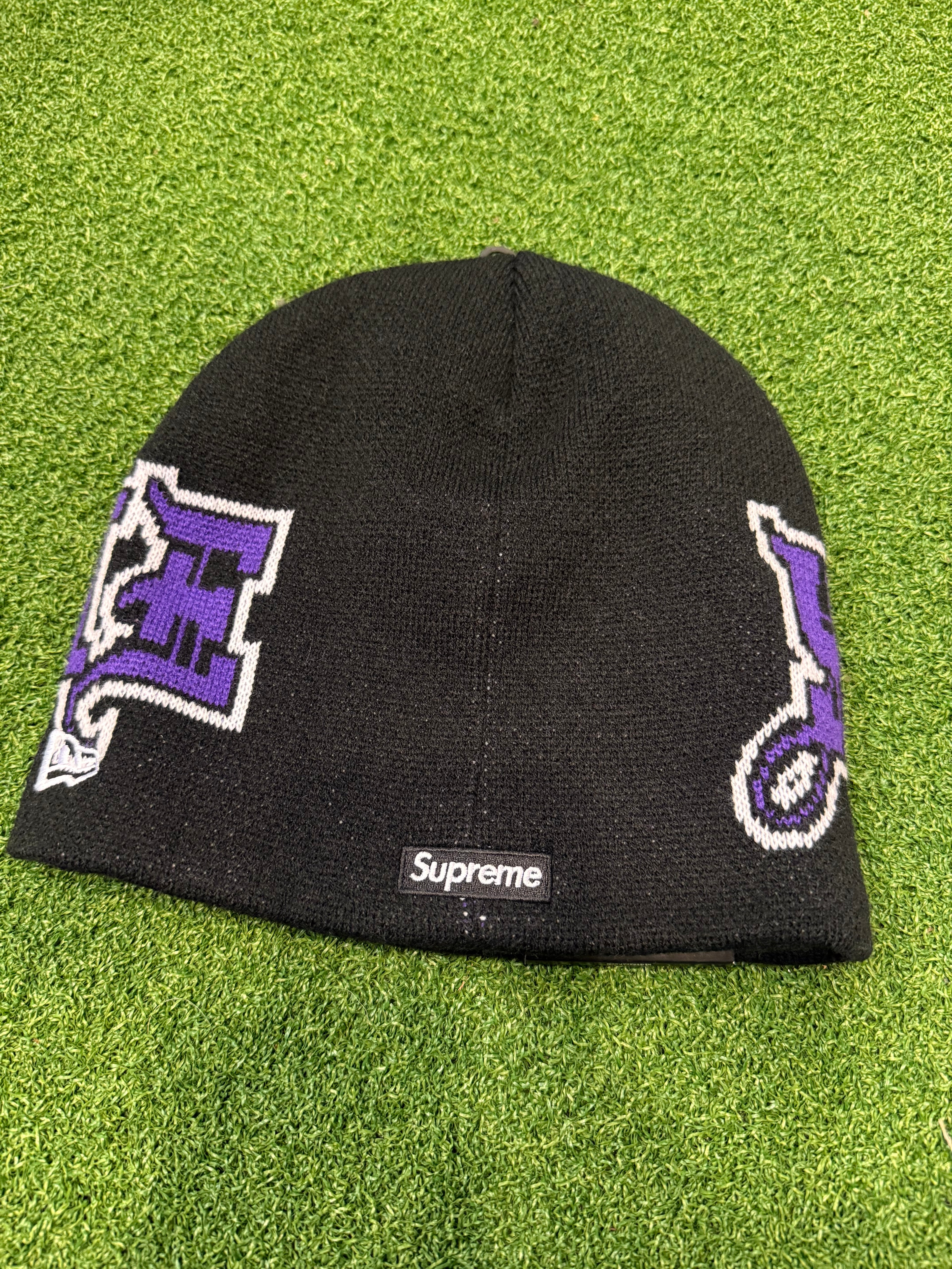 Supreme new era beanie