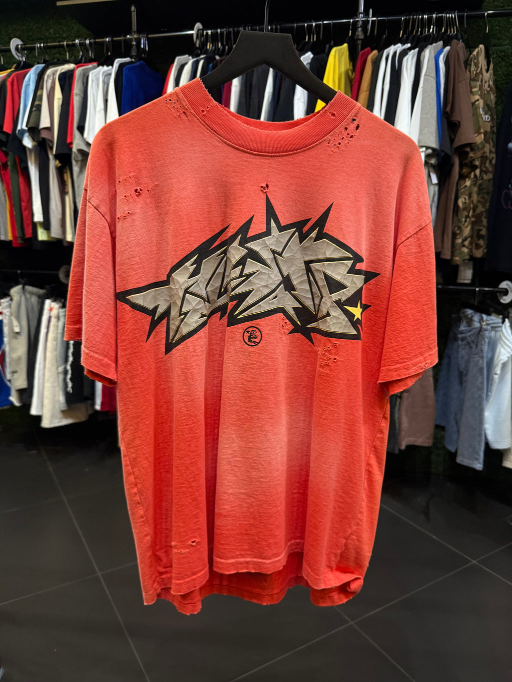 Hellstar cracked tee