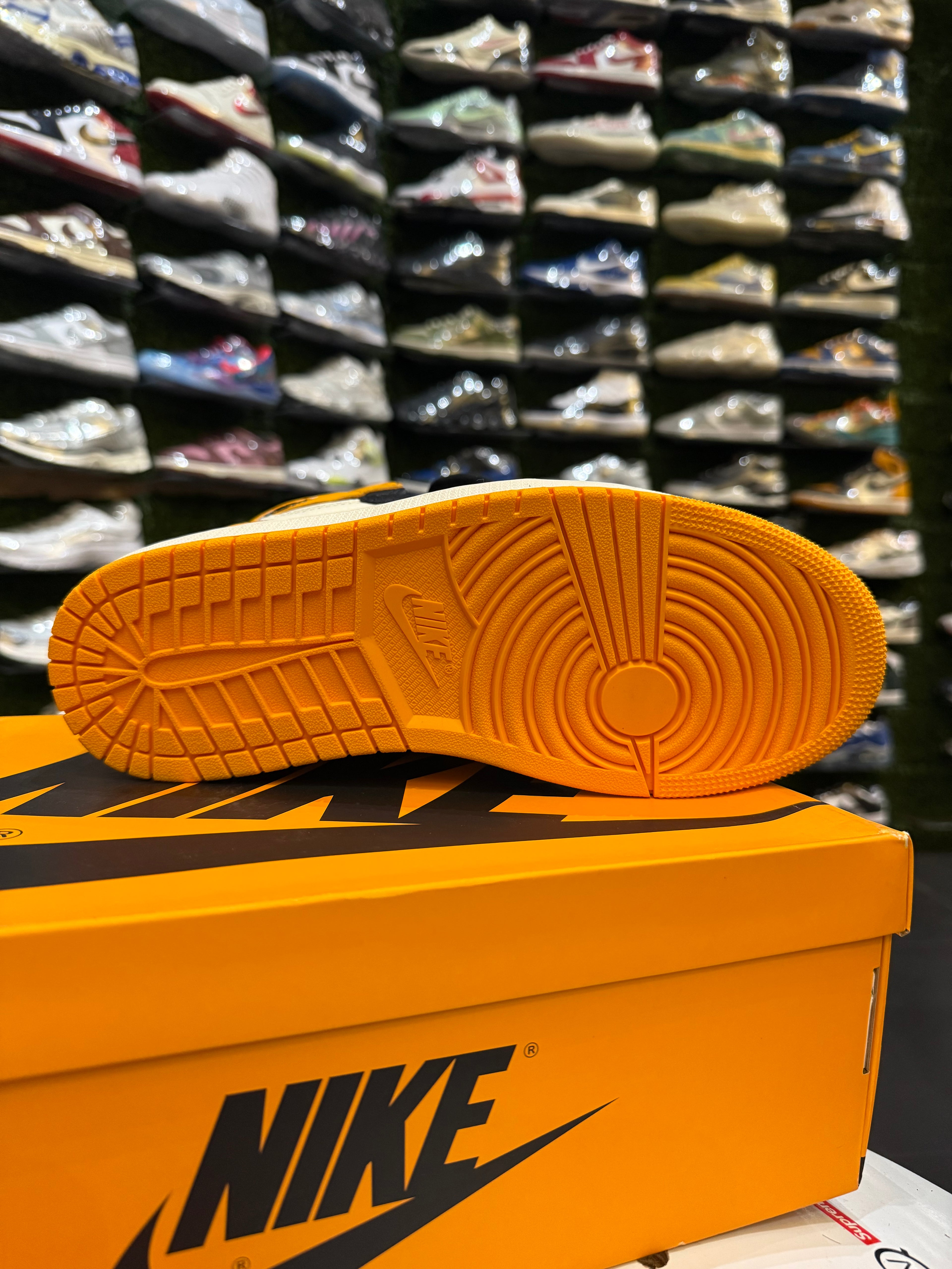 Jordan 1 taxi