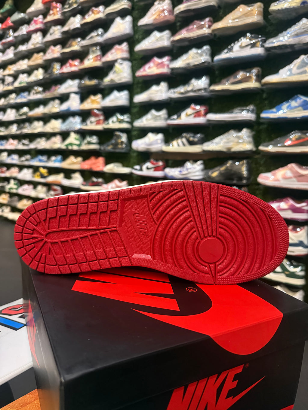 Jordan 1 low Chicago