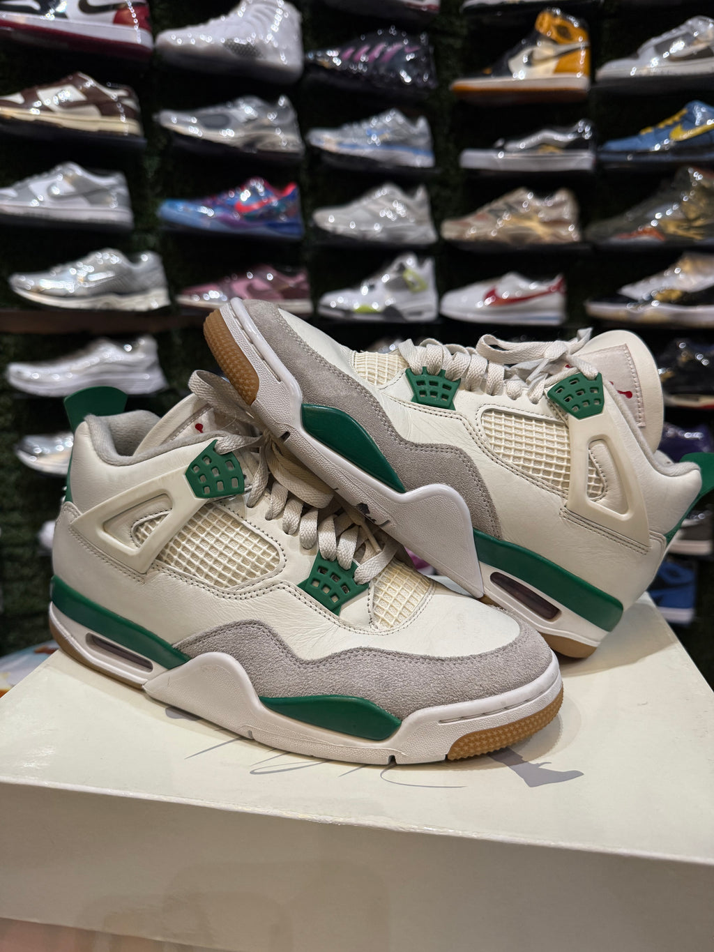 Jordan 4 sb pine green