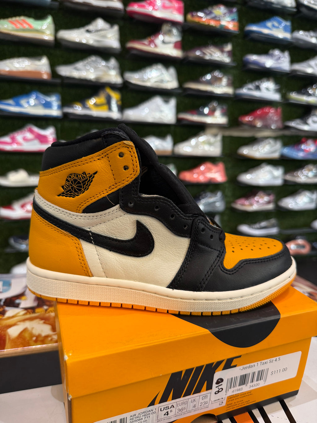 Jordan 1 taxi