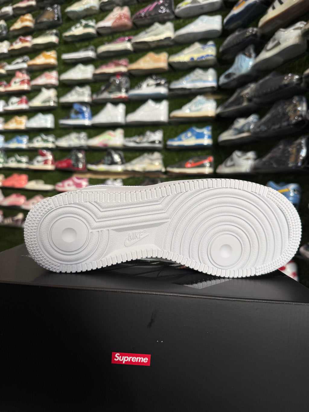 Supreme af1 white