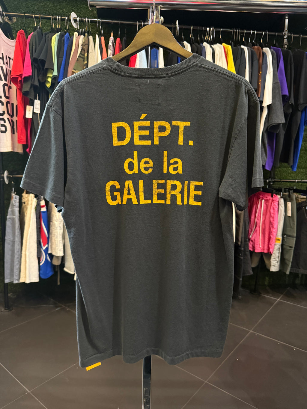 Gallery dept tee