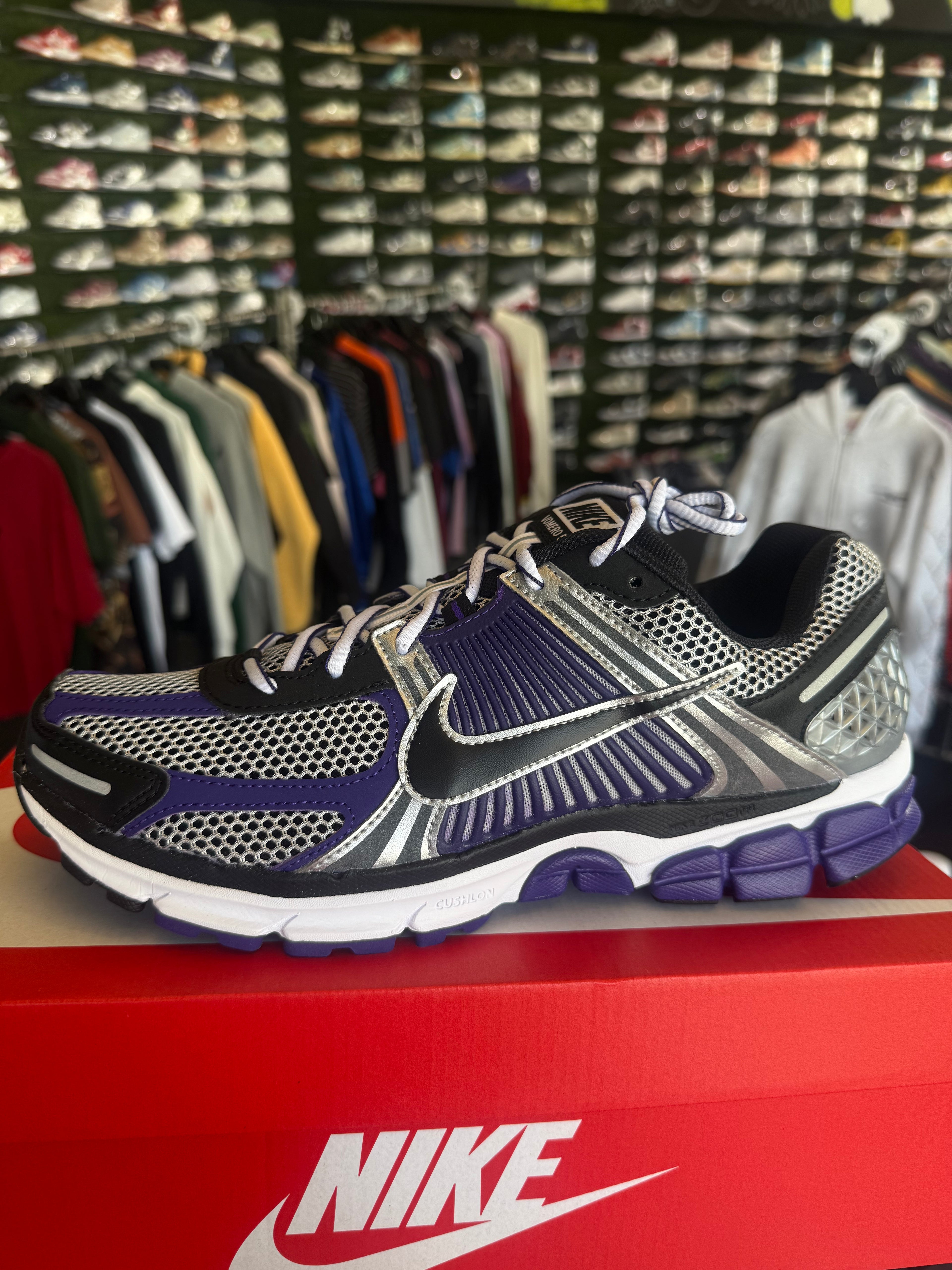 Nike zoom Vomero court purple