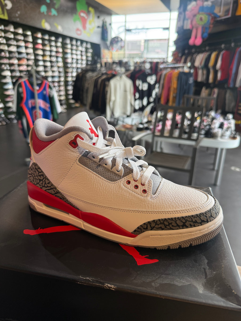 Jordan 3 fire red