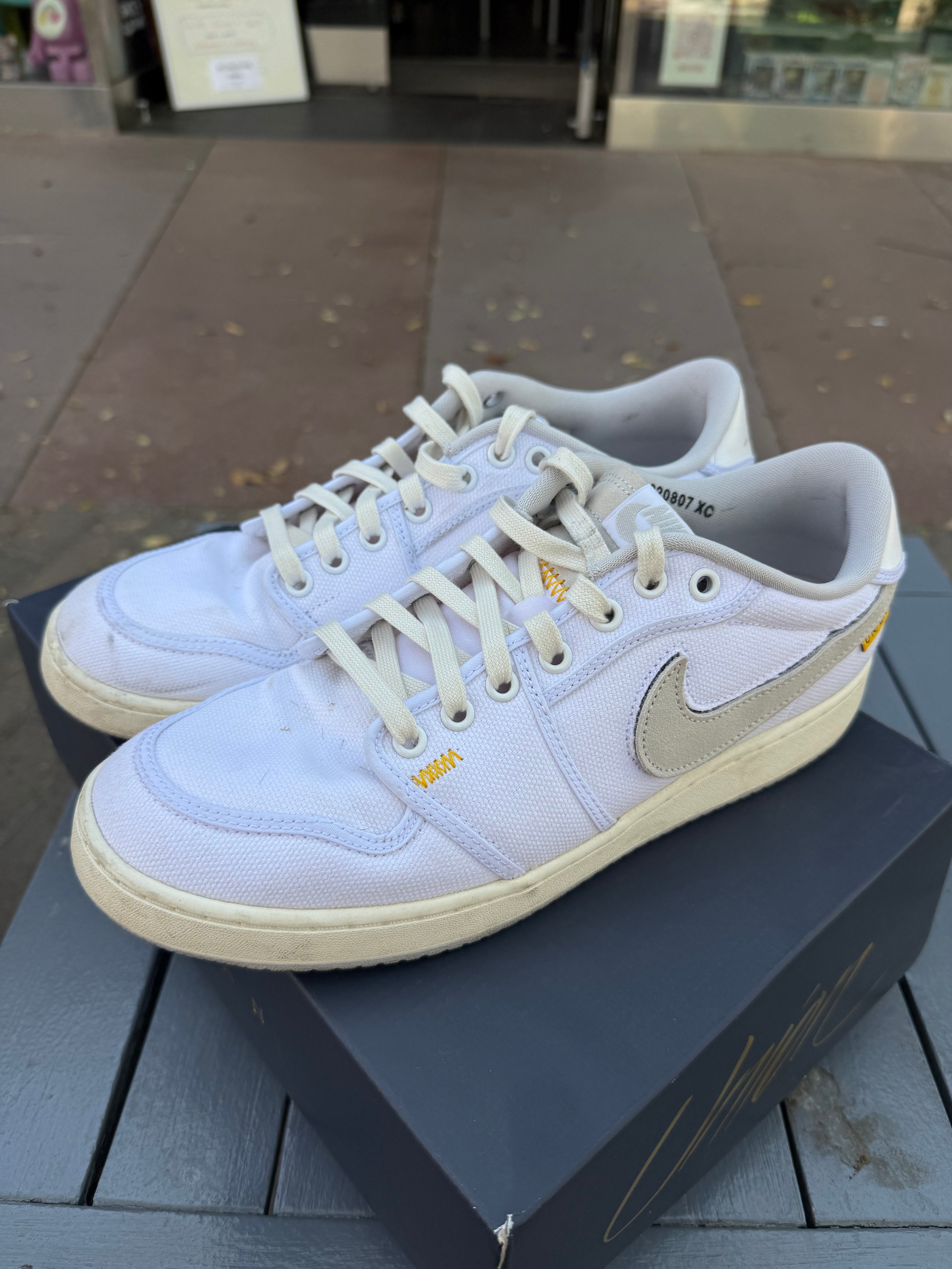 Union white canvas
