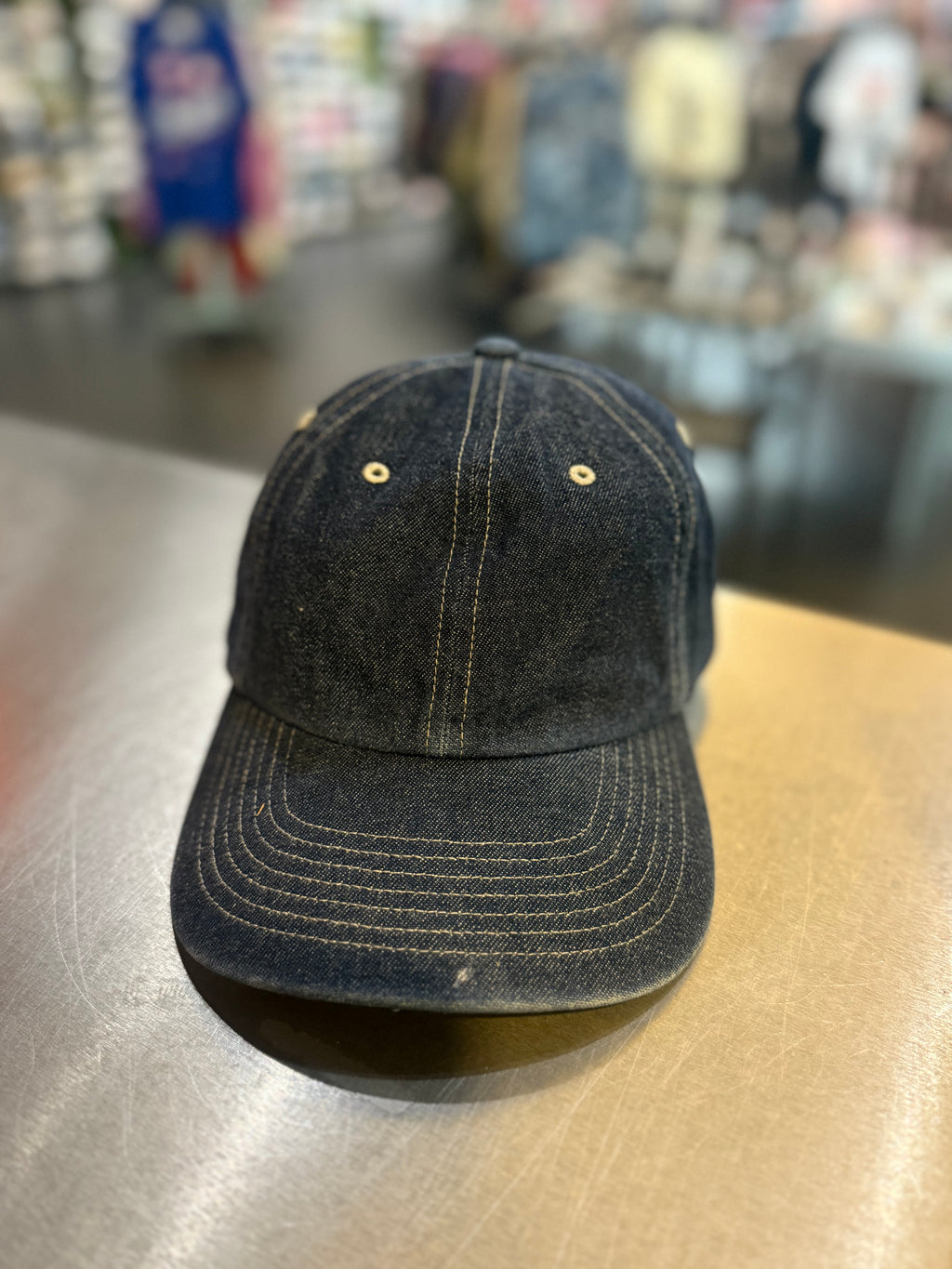 Supreme back logo hat