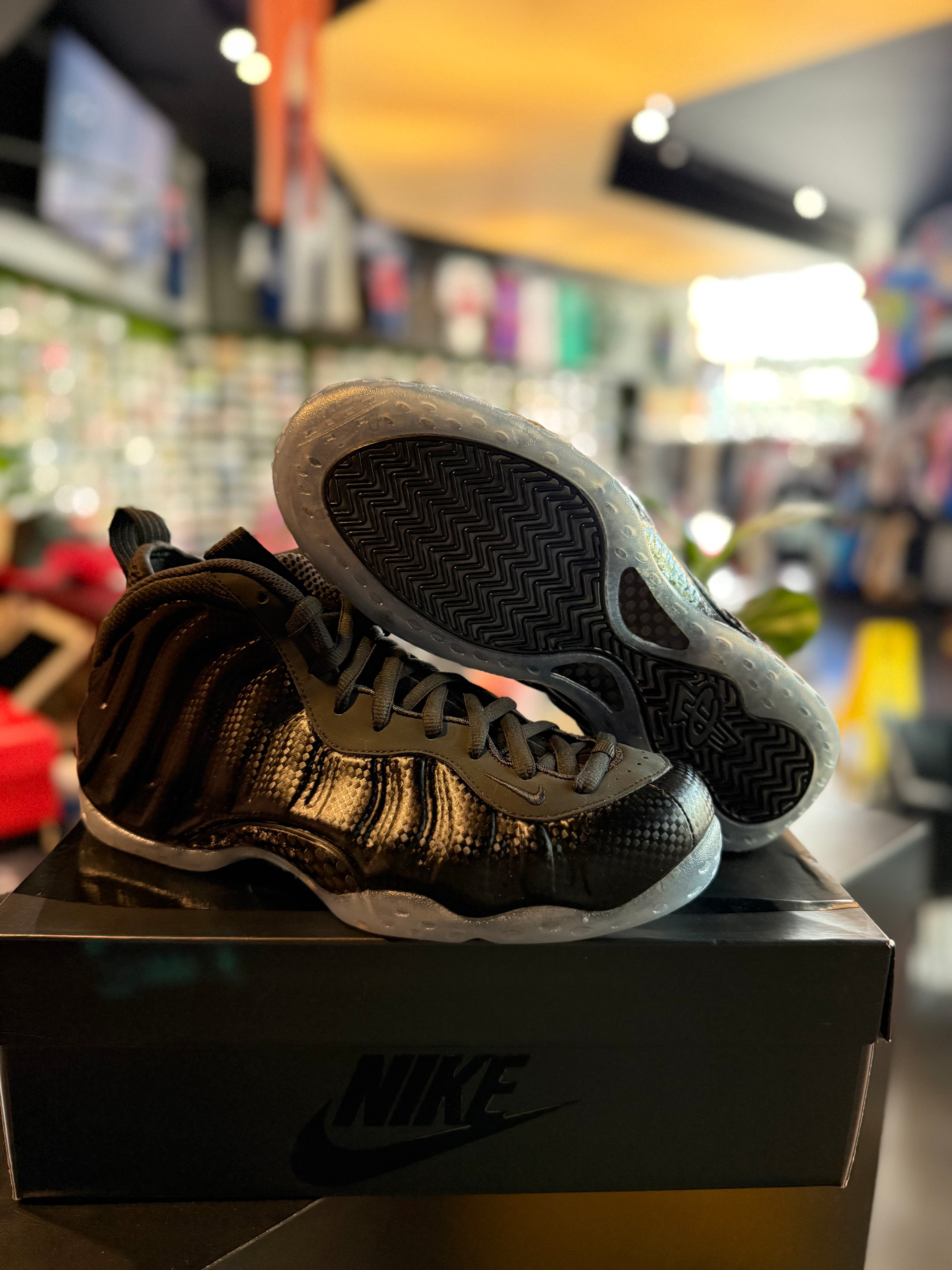 Fomeposite carbon fiber