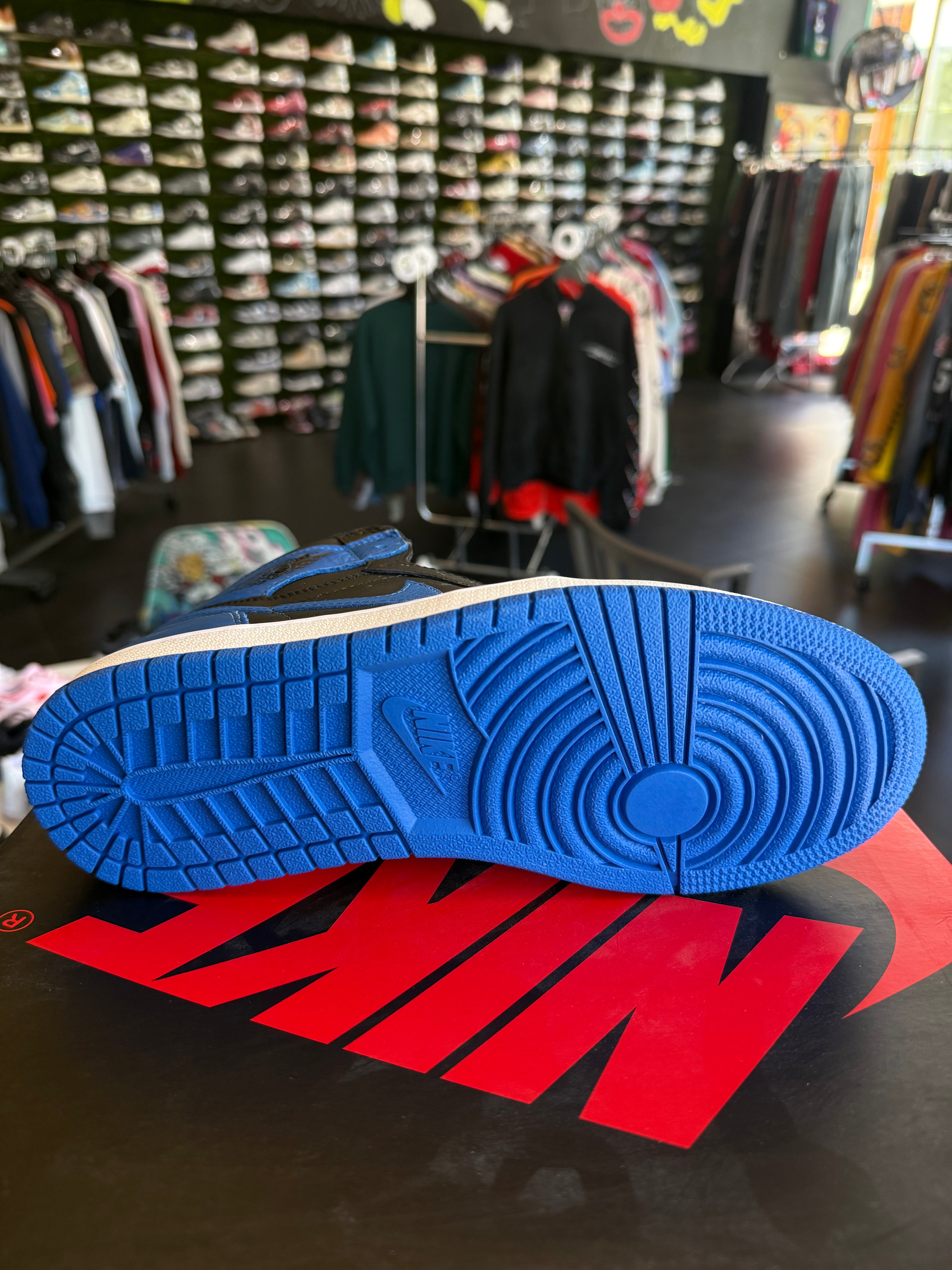Jordan 1 royal