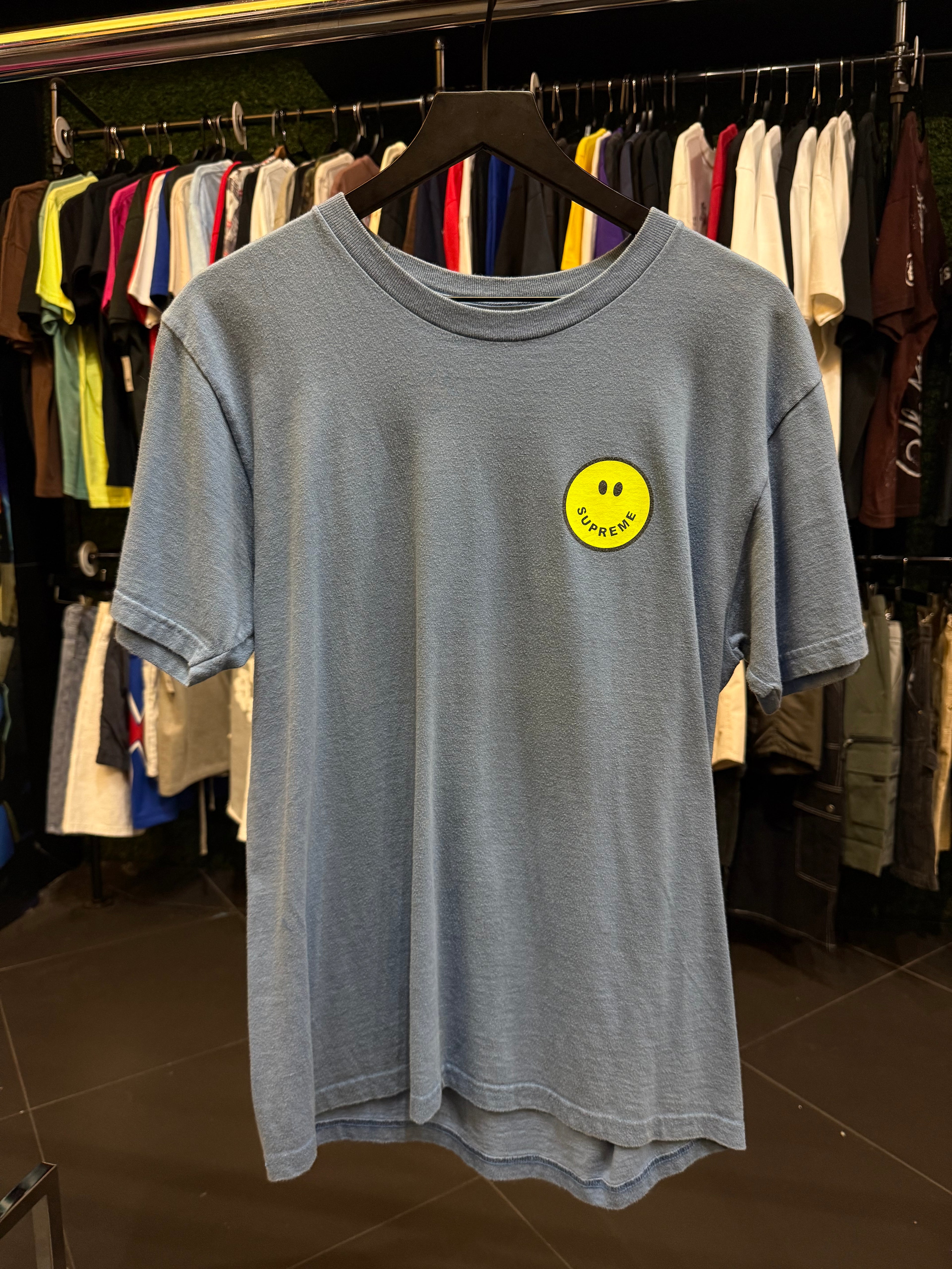 Supreme smiley tee