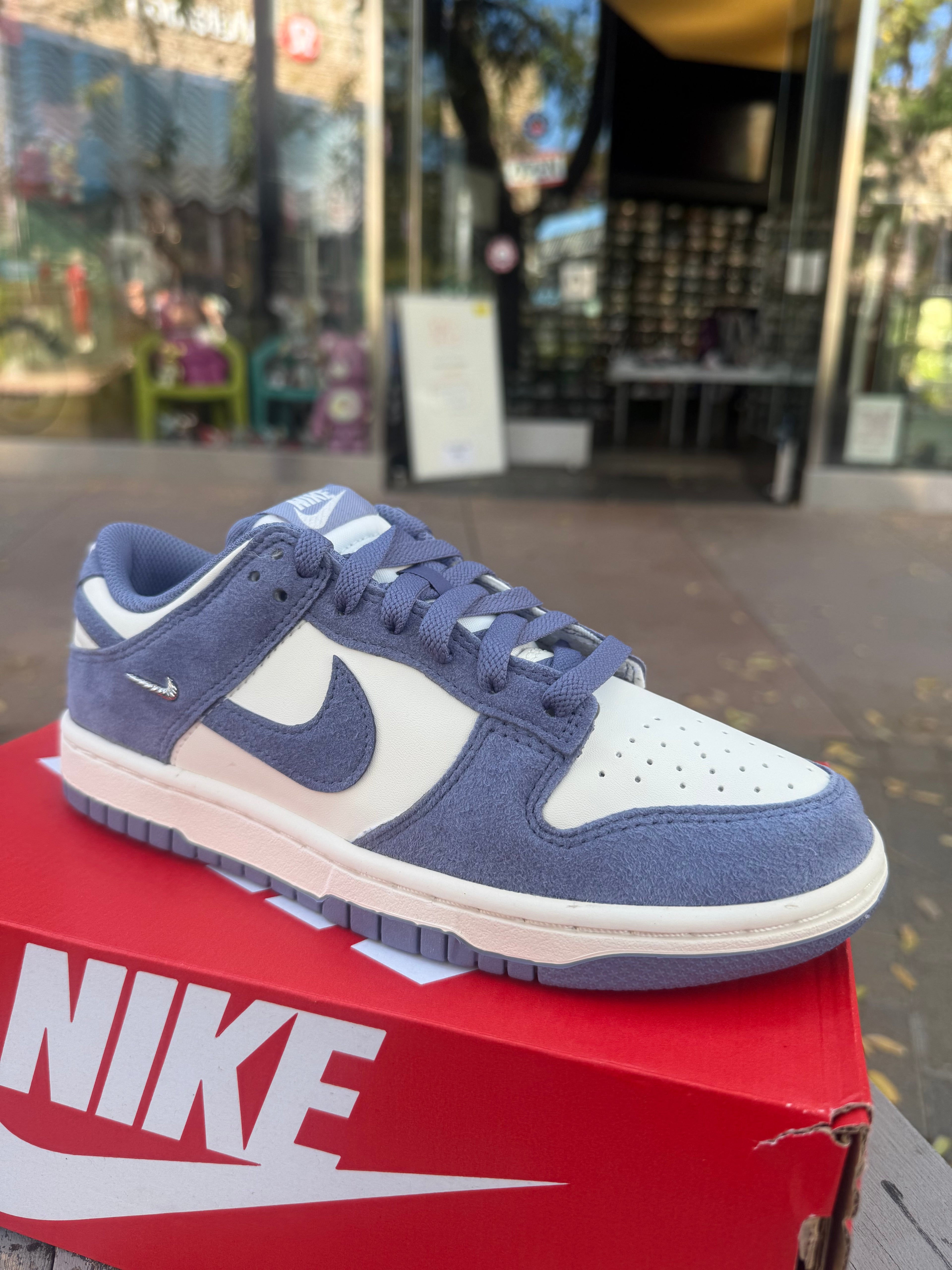 Dunk low indigo mini swoosh