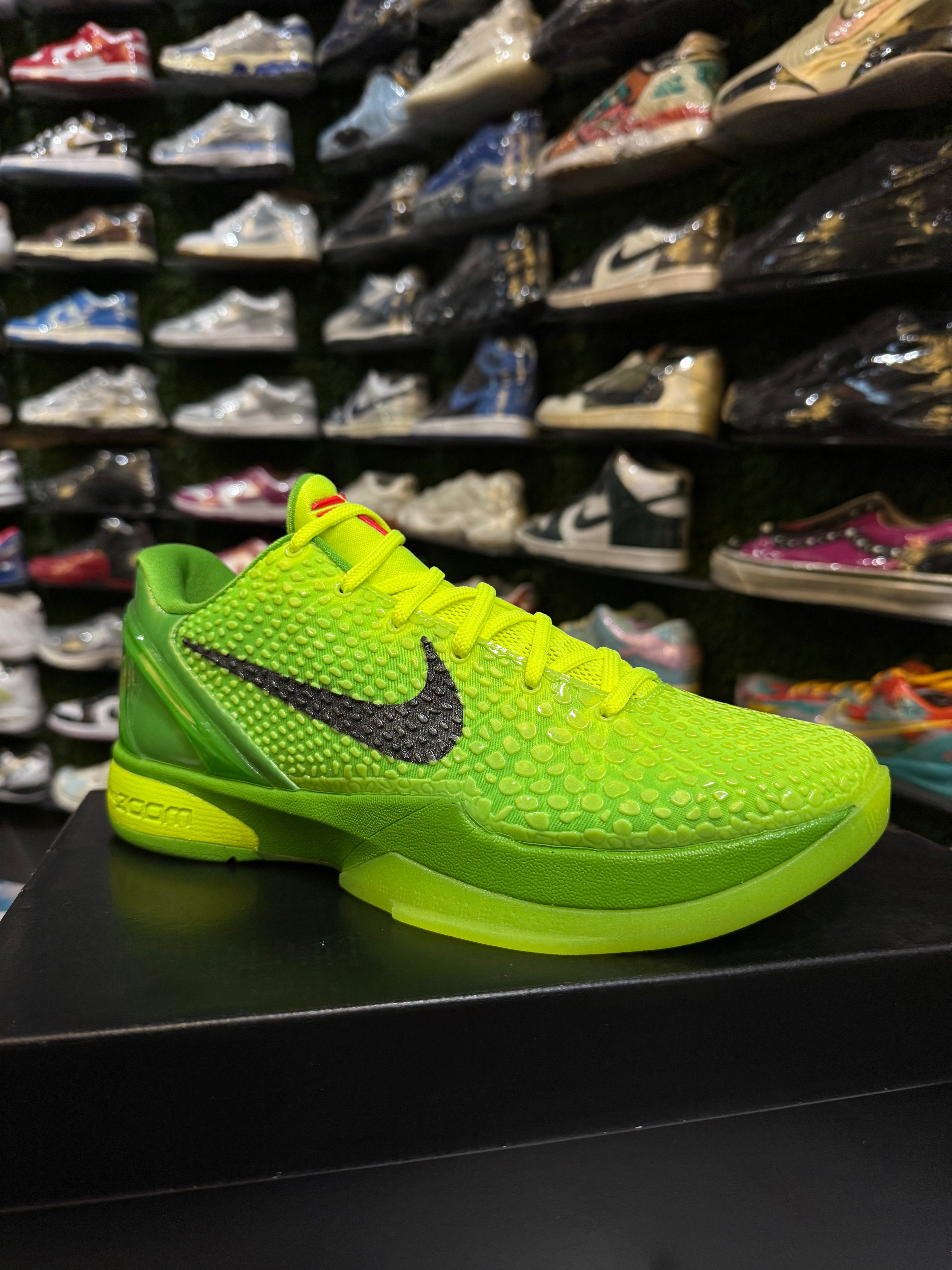 Kobe 6 proto grinch