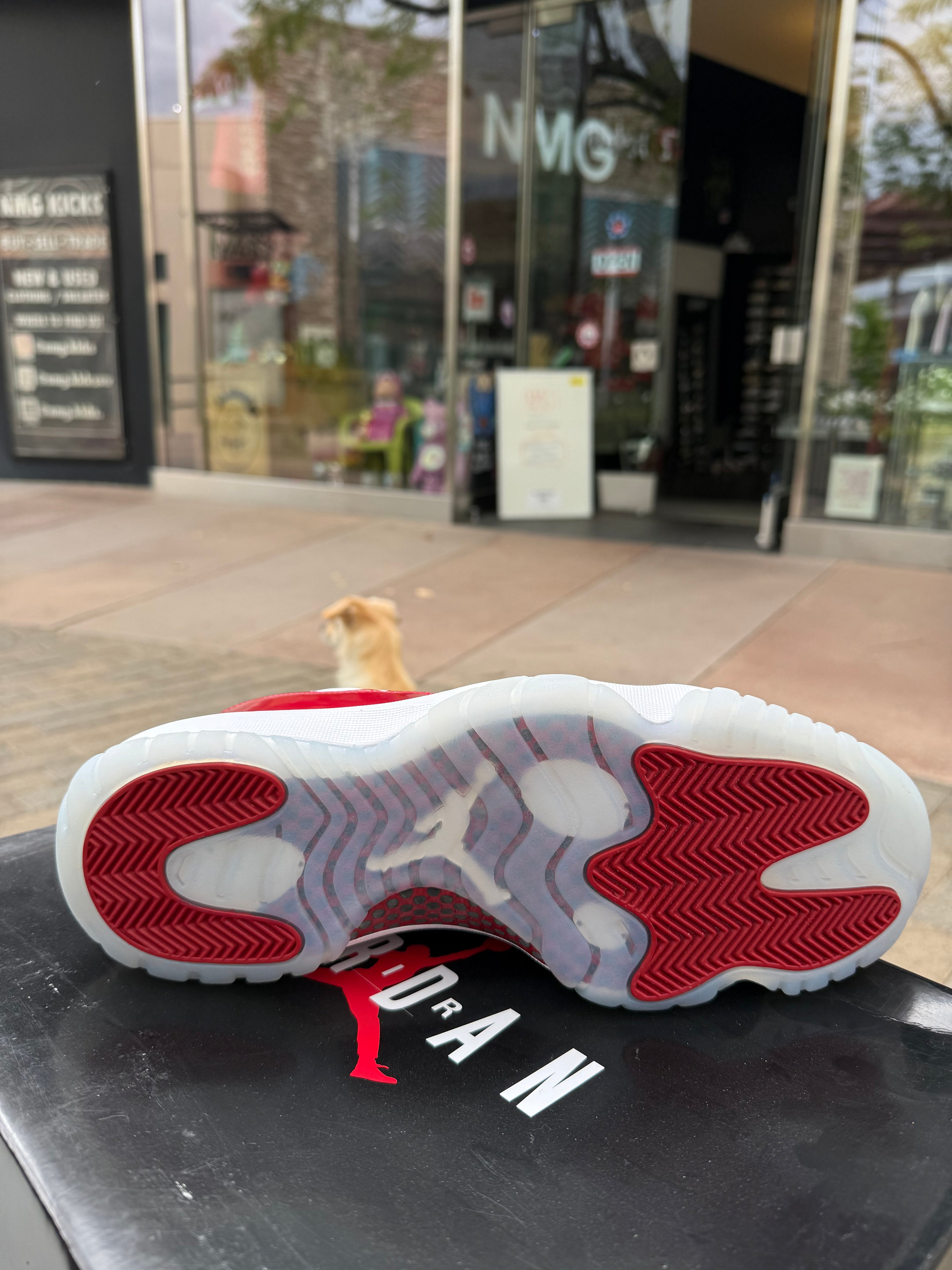 Jordan 11 cherry
