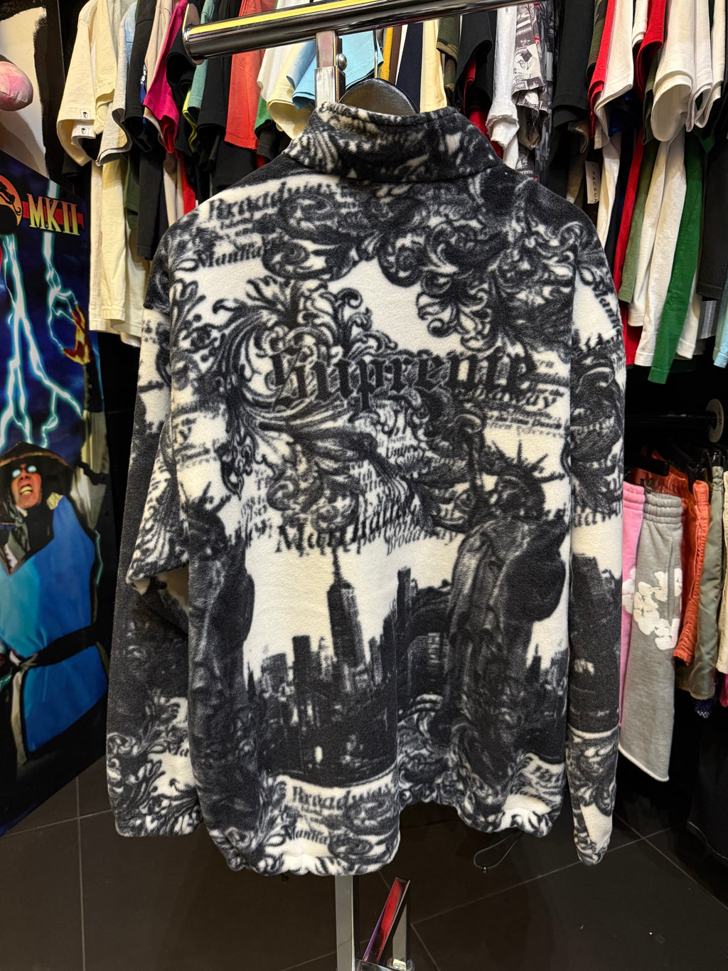 Supreme New York fleece