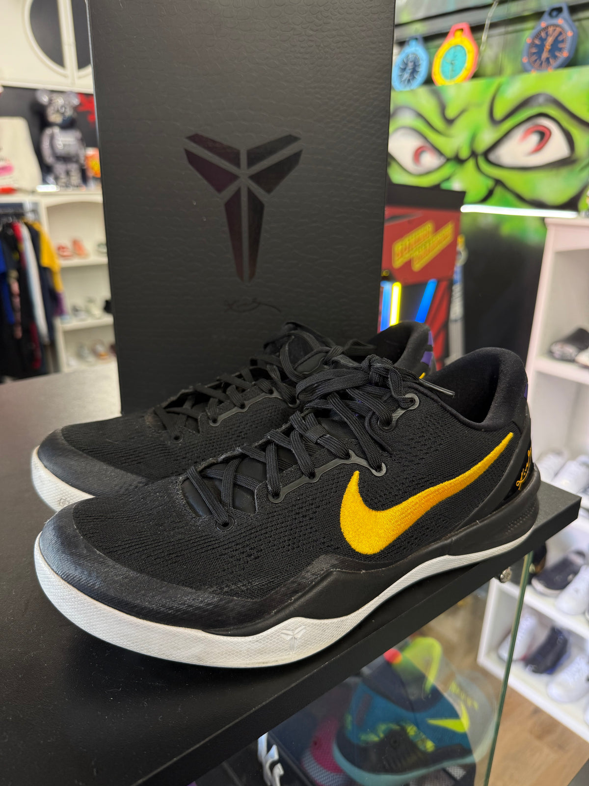 Kobe lakers away