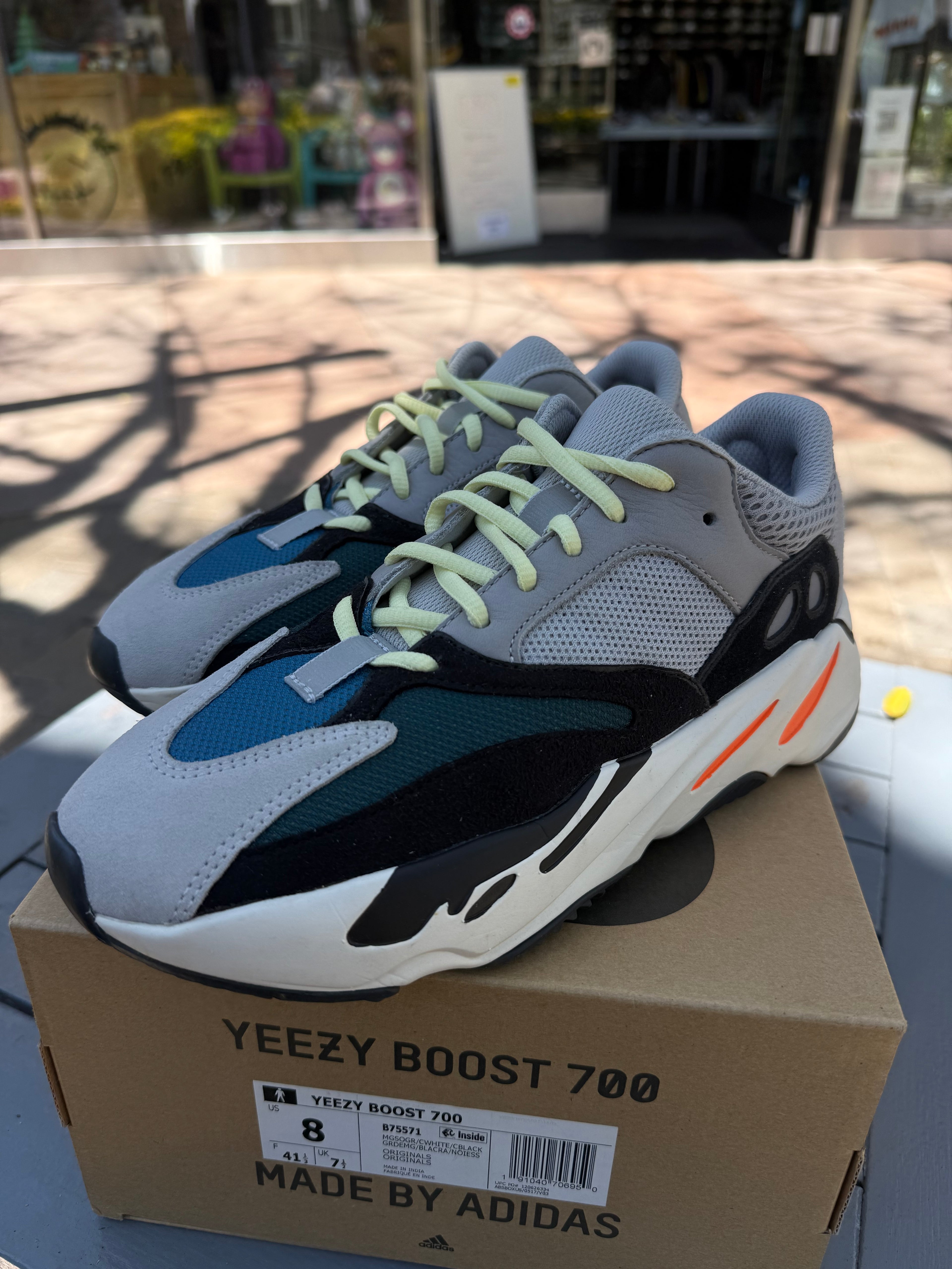 Yeezy 700 wave runner