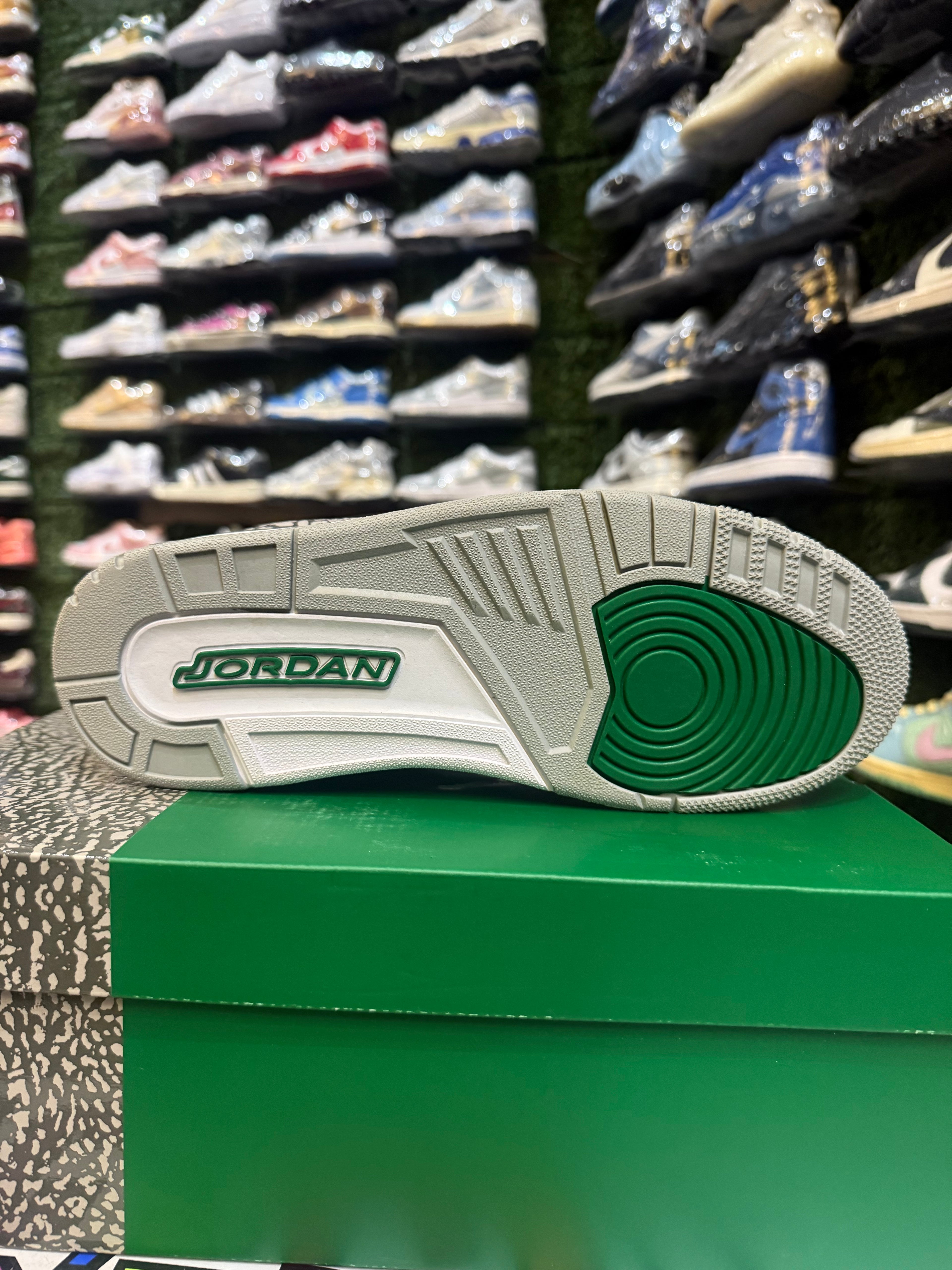 Jordan 3 pine green