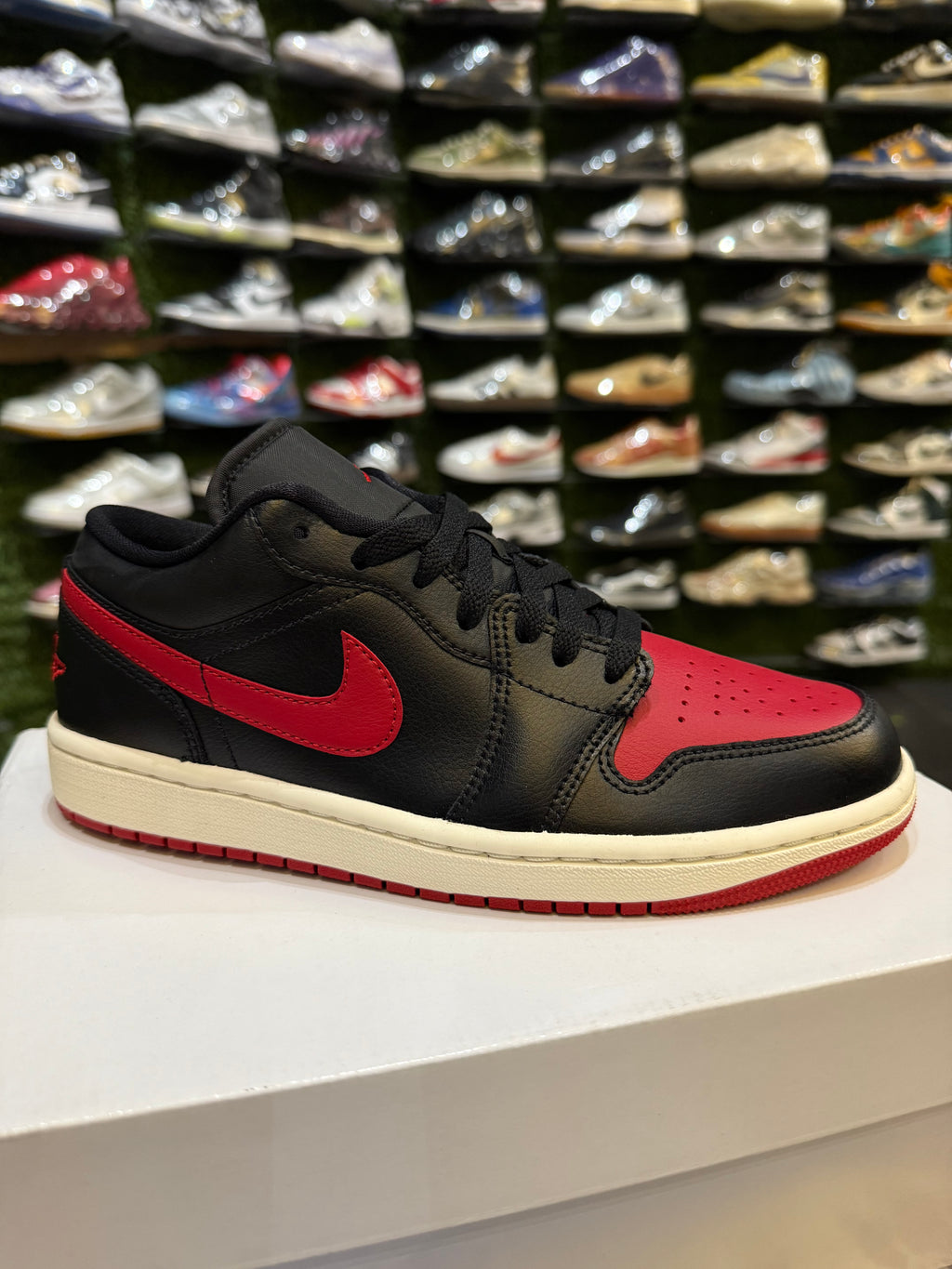 Jordan 1 low bred