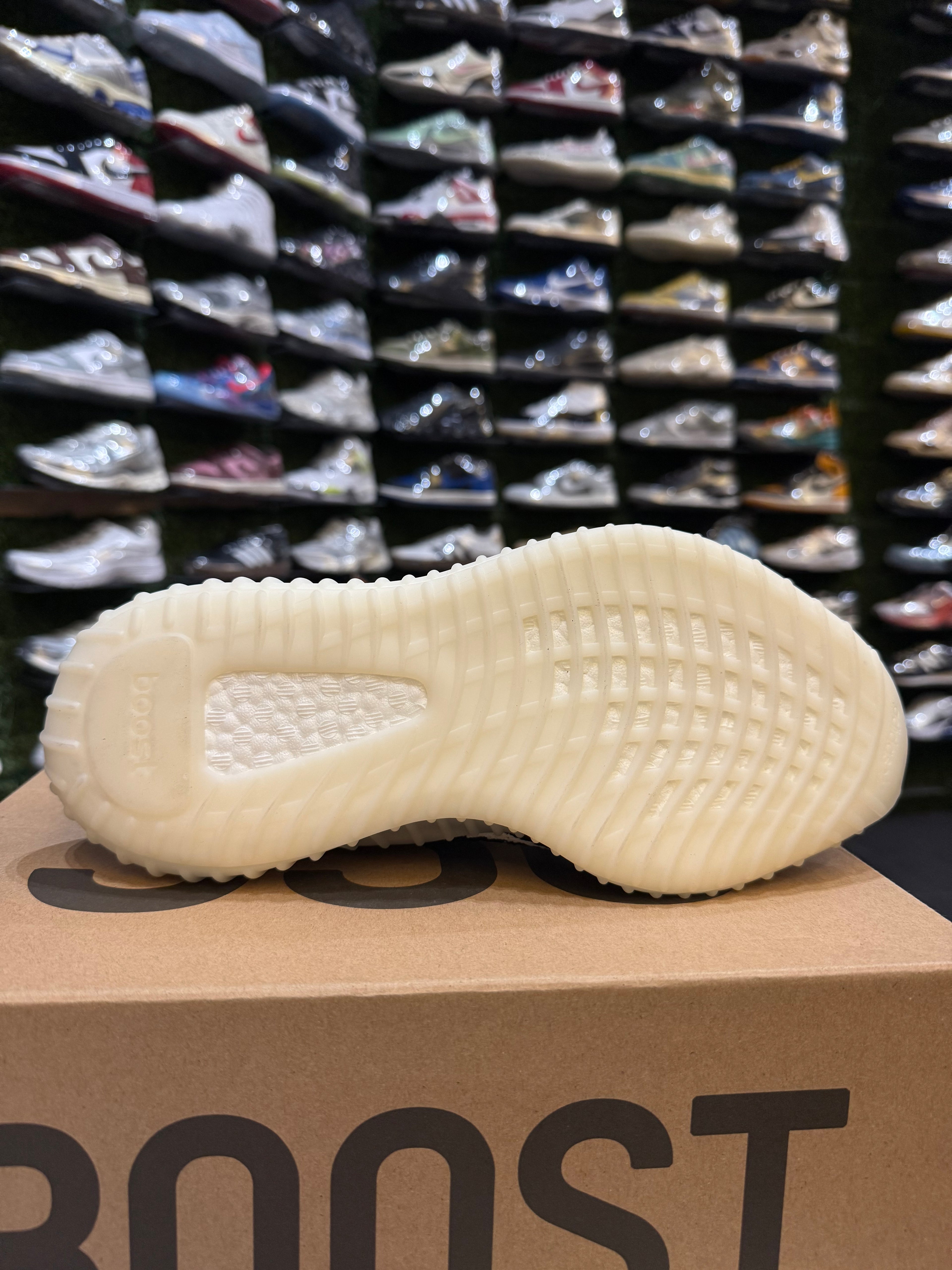Yeezy 350 zebra