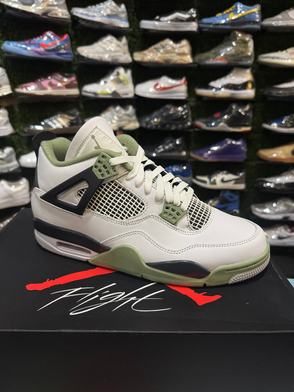 Jordan 4 seafoam