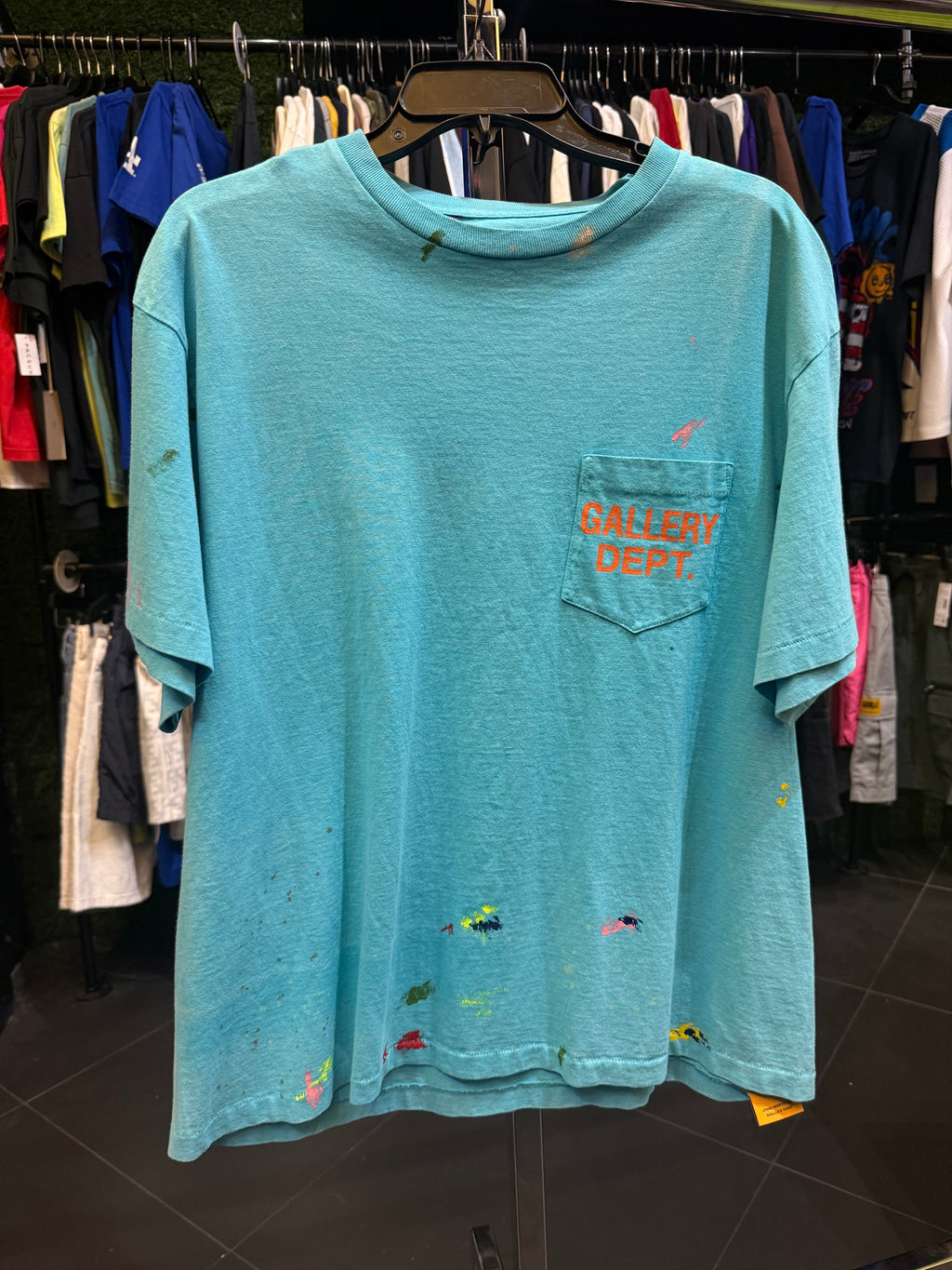 Gallery dept paint platter tee