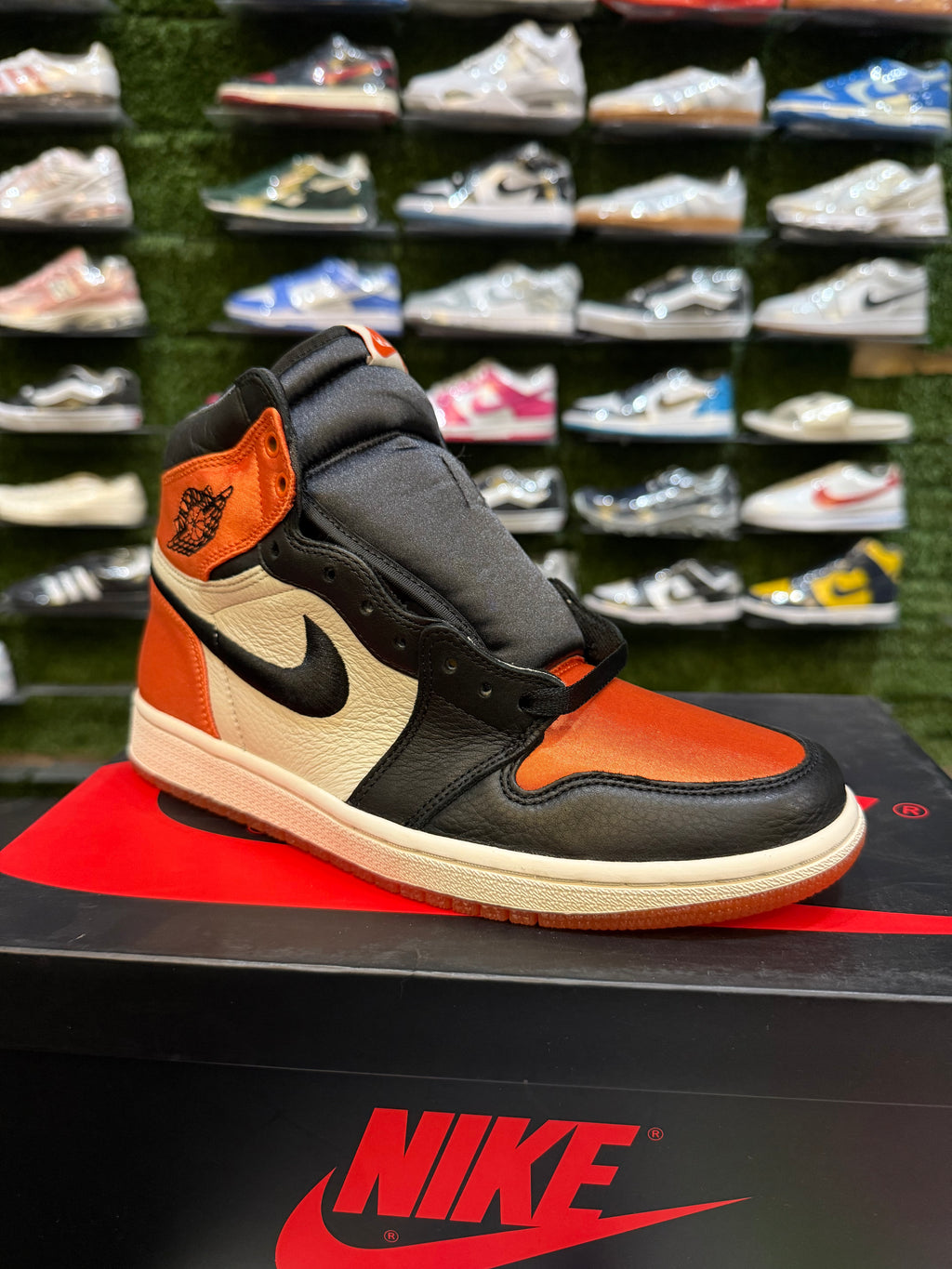 Jordan 1 satin shattered