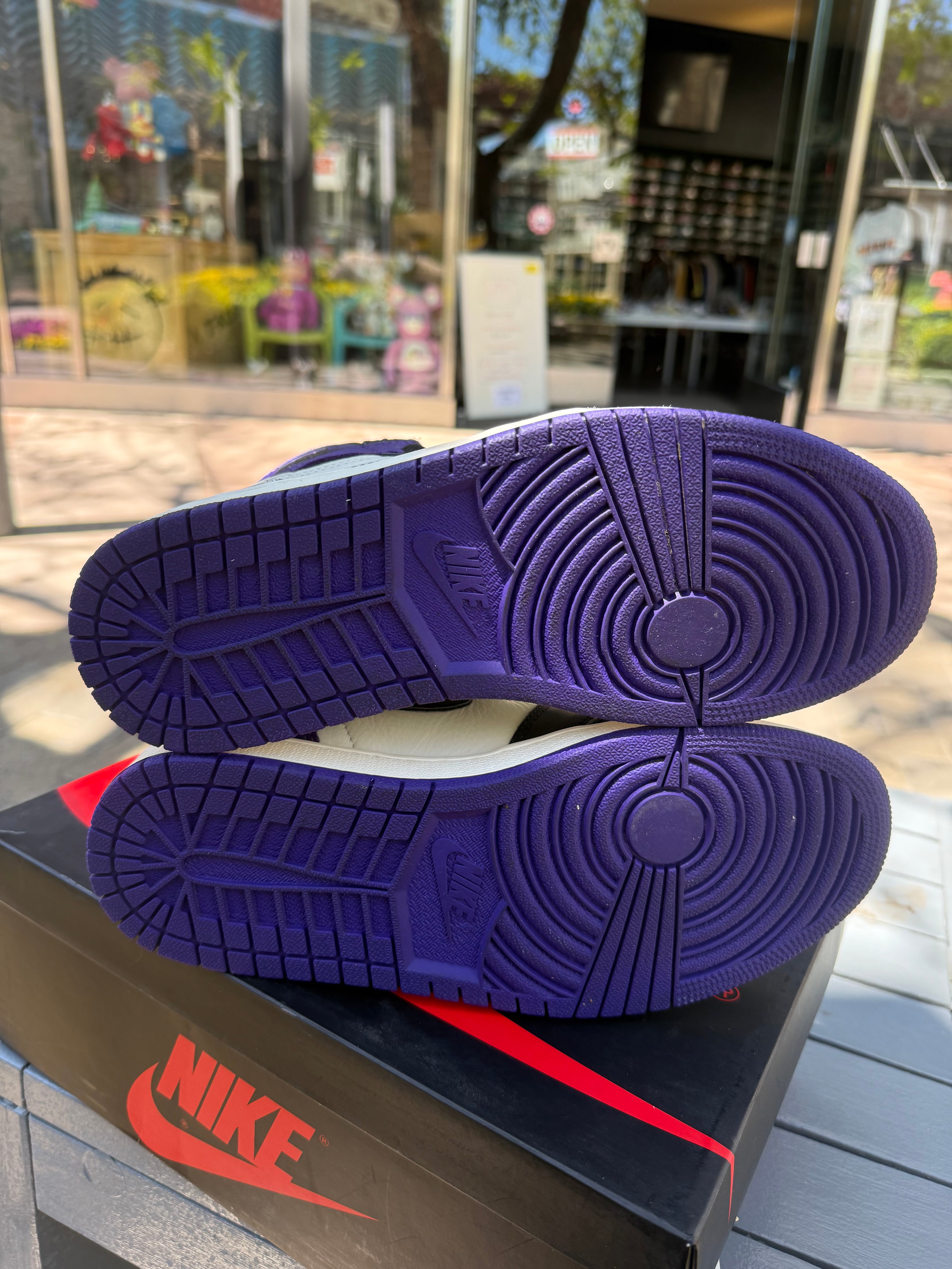 Jordan 1 court purple