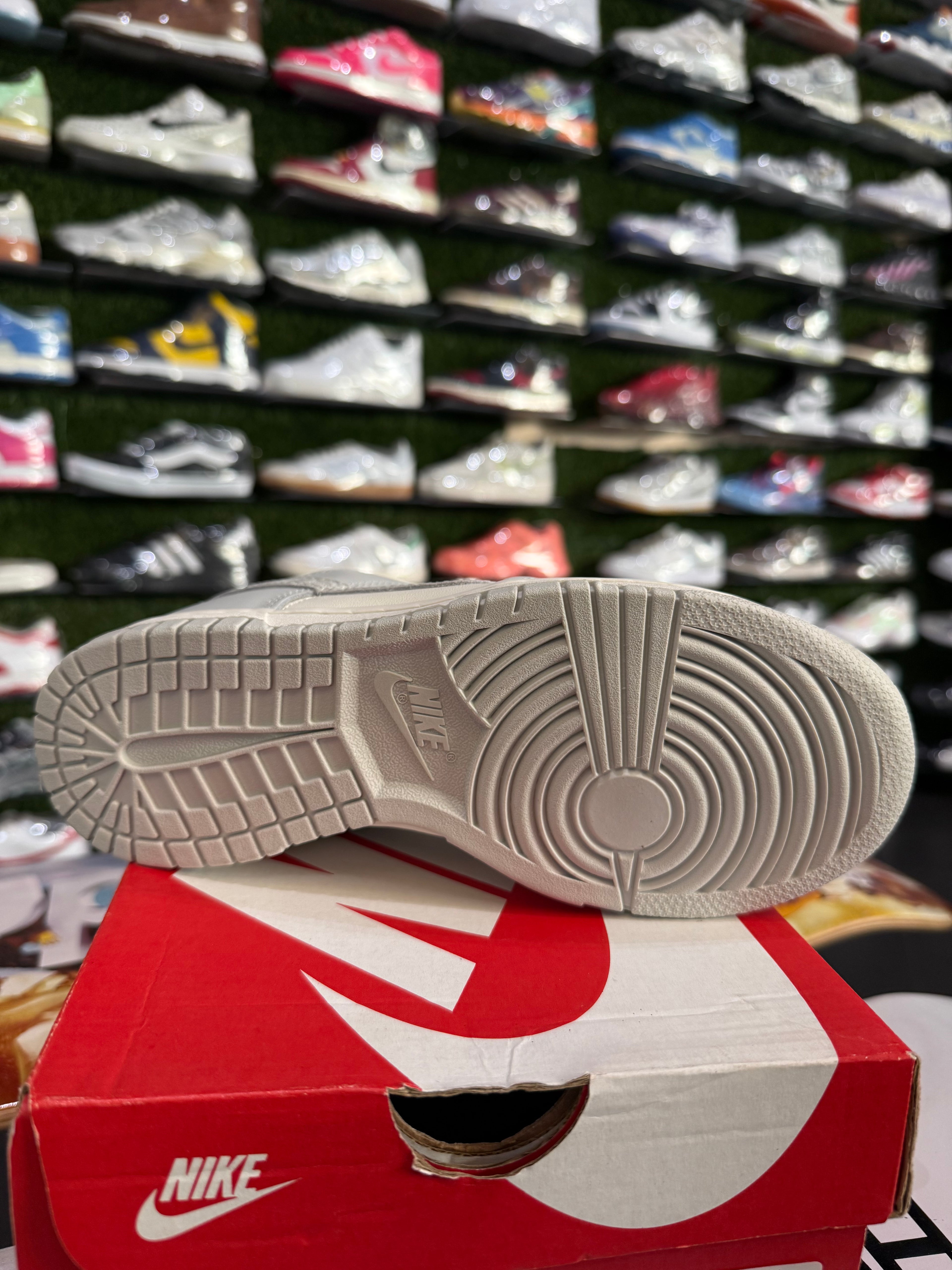 Dunk low needlework