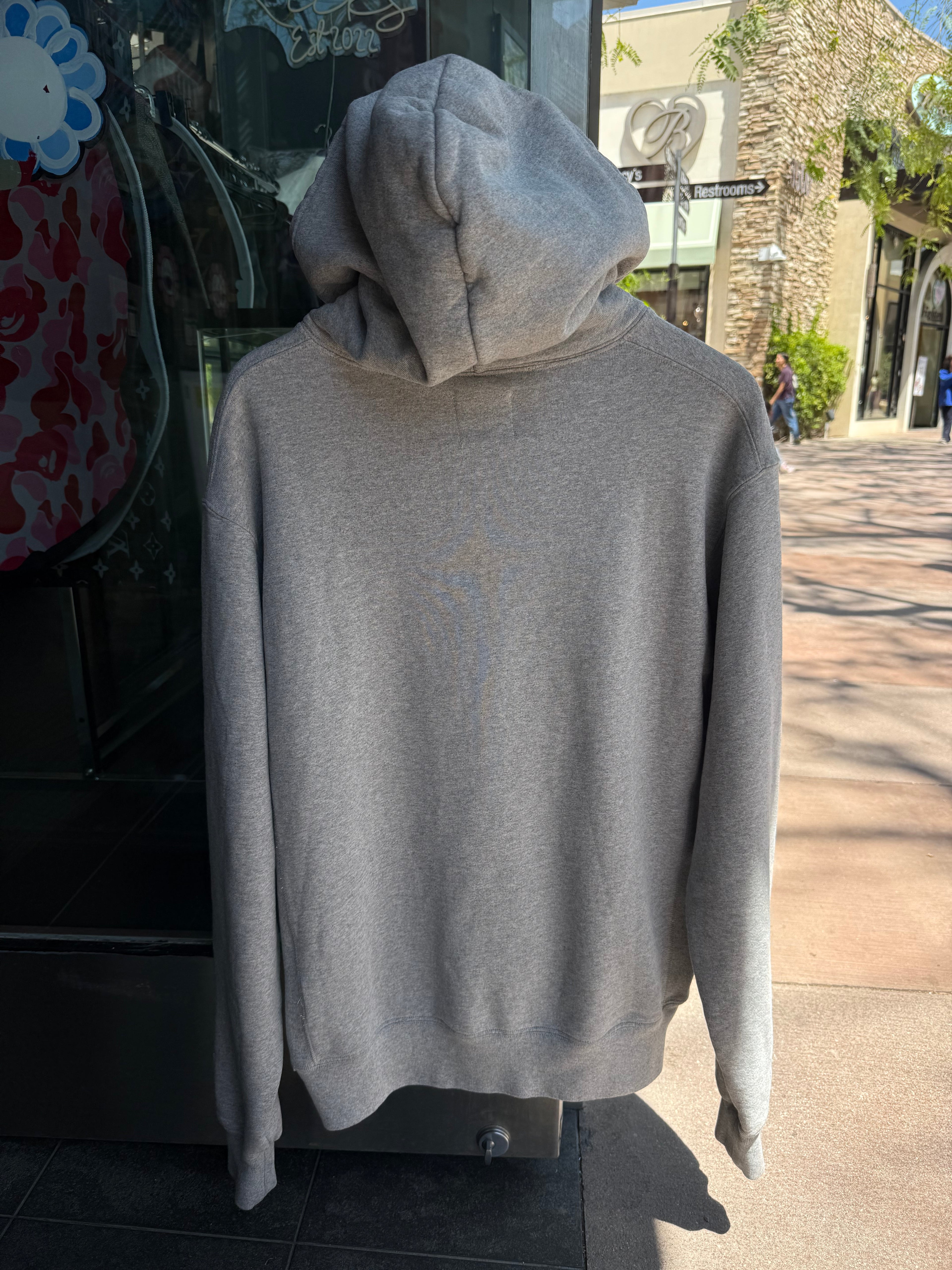 Gallery dept pull over