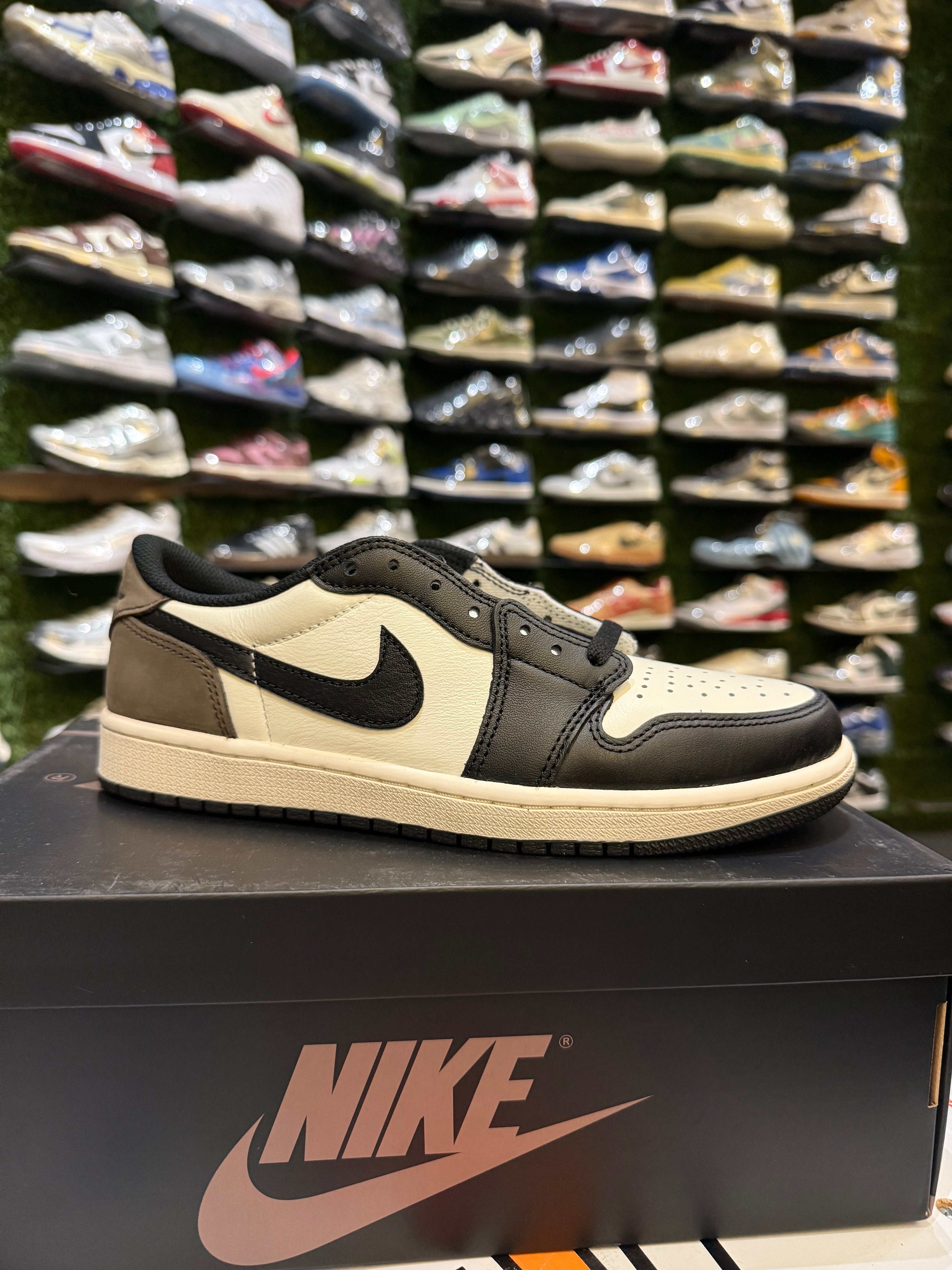 Jordan 1 low mocha