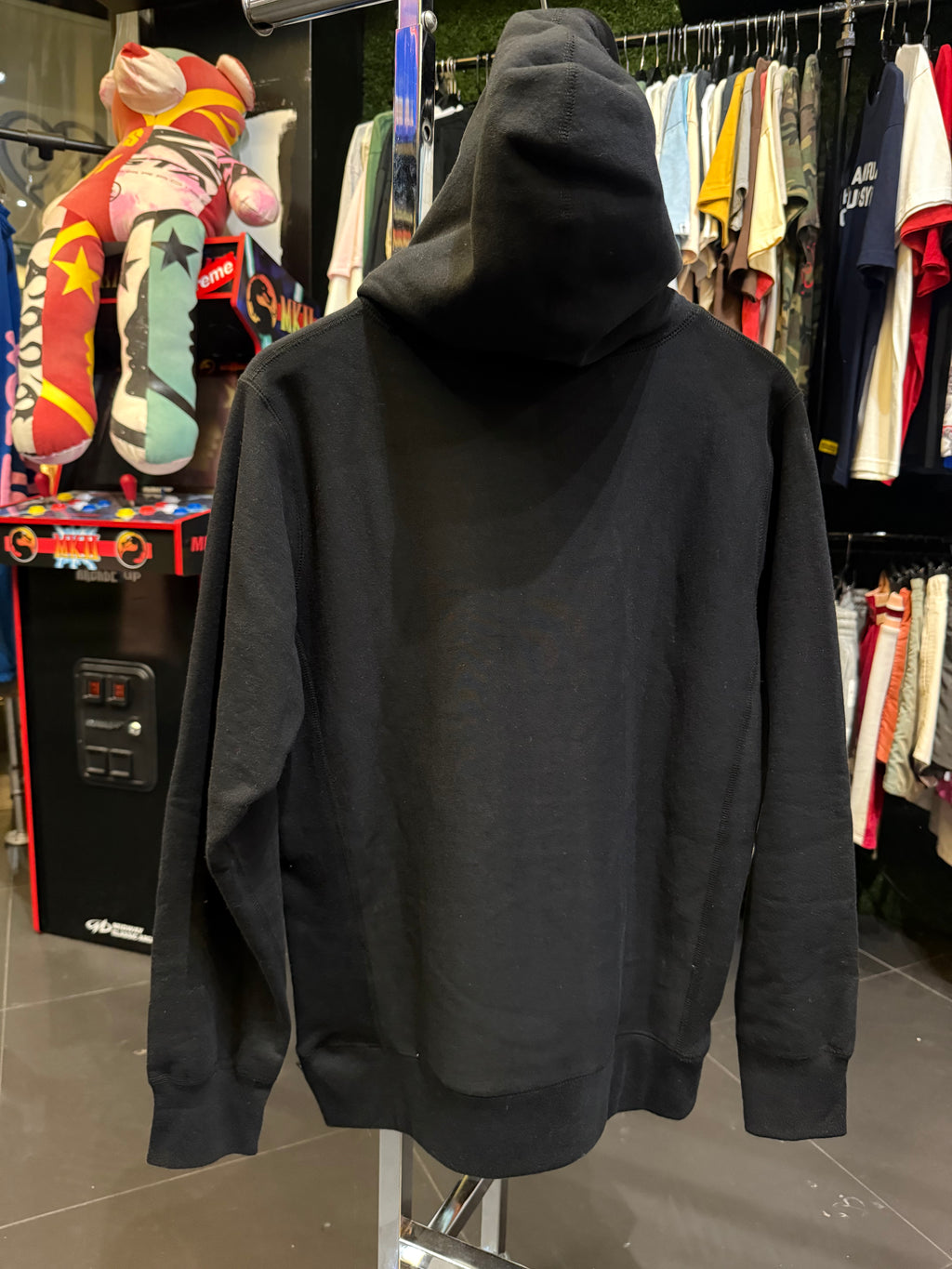 Supreme CDG pull over