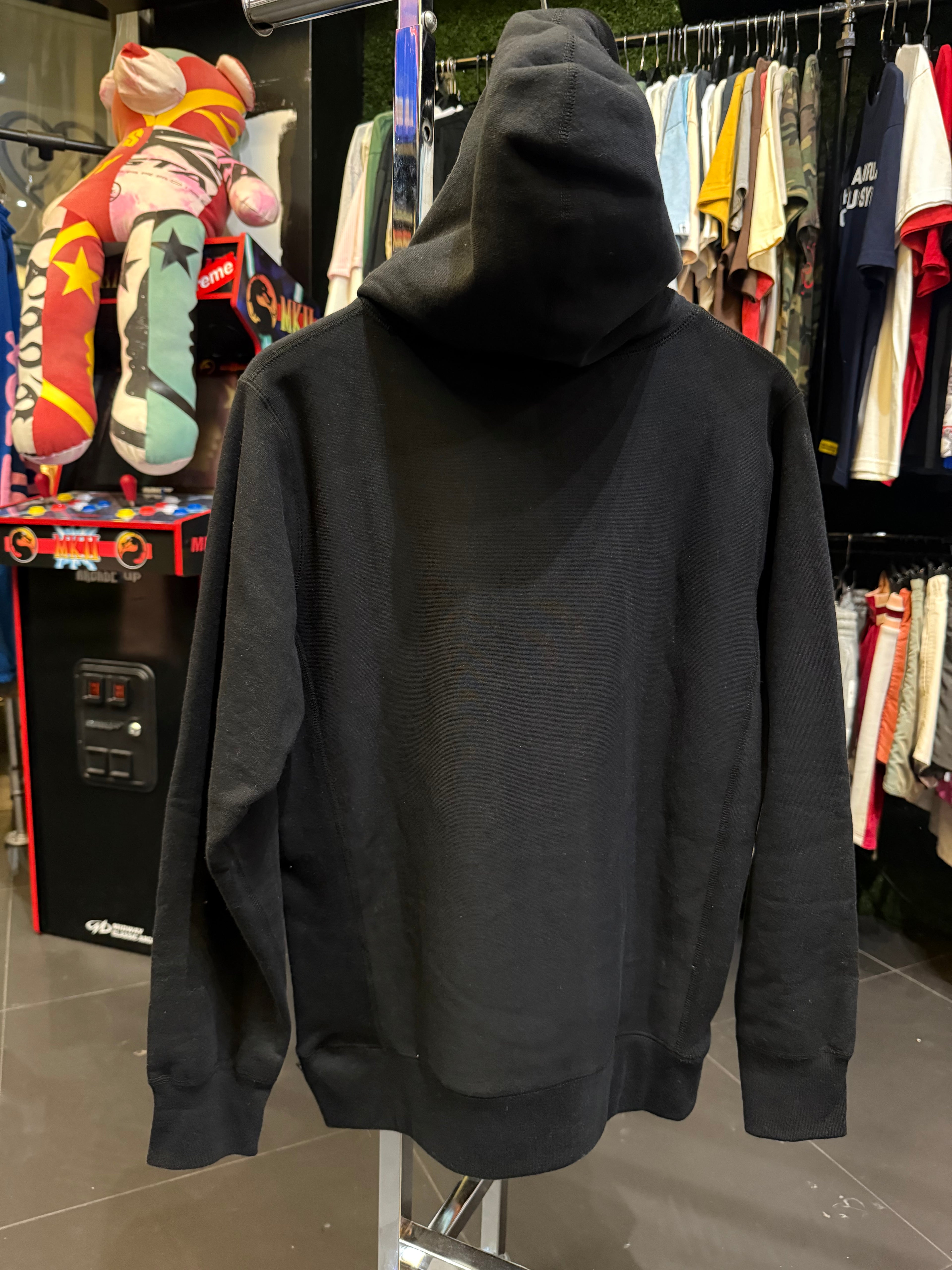 Supreme CDG pull over