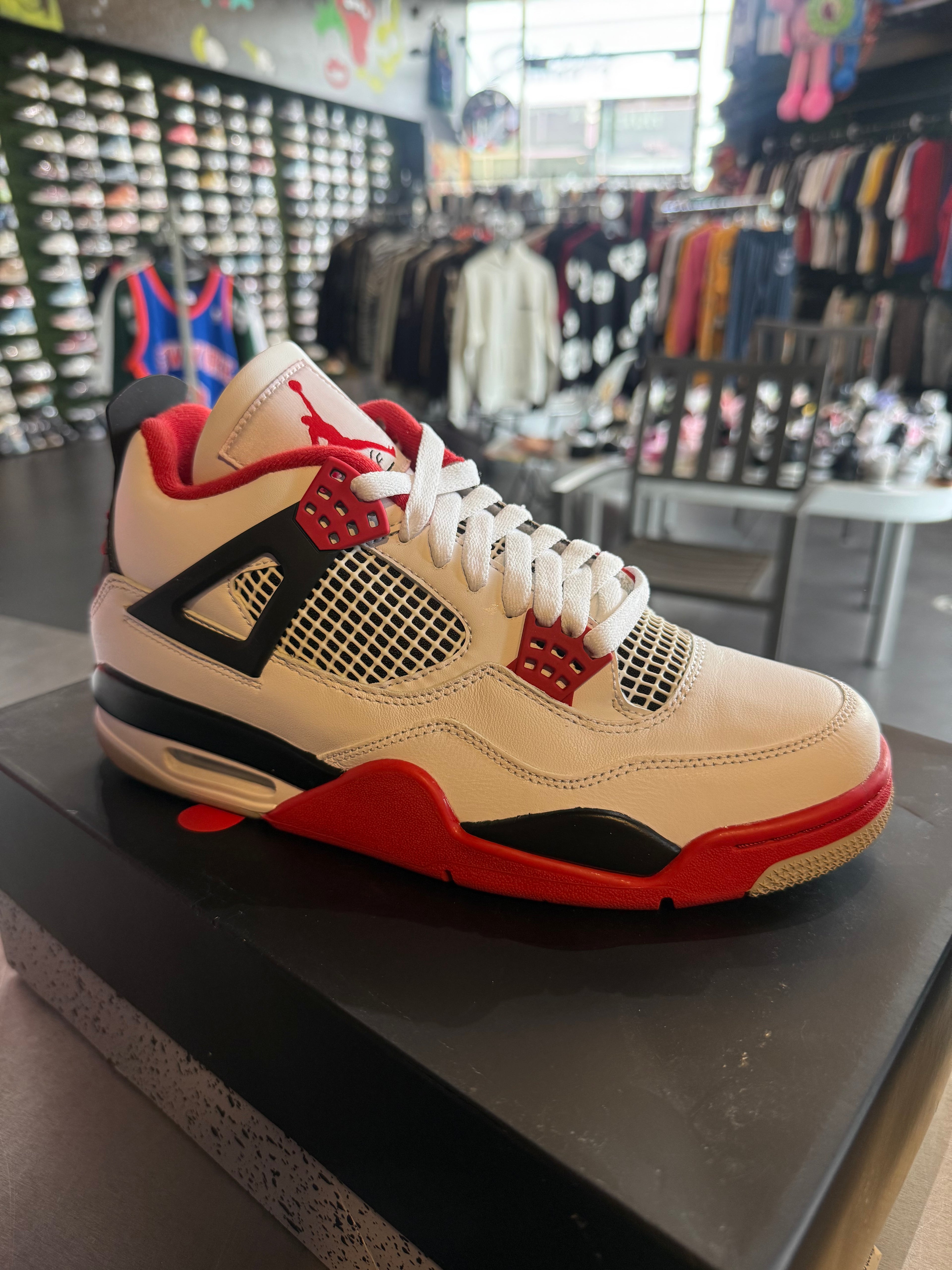 Jordan 4 firered