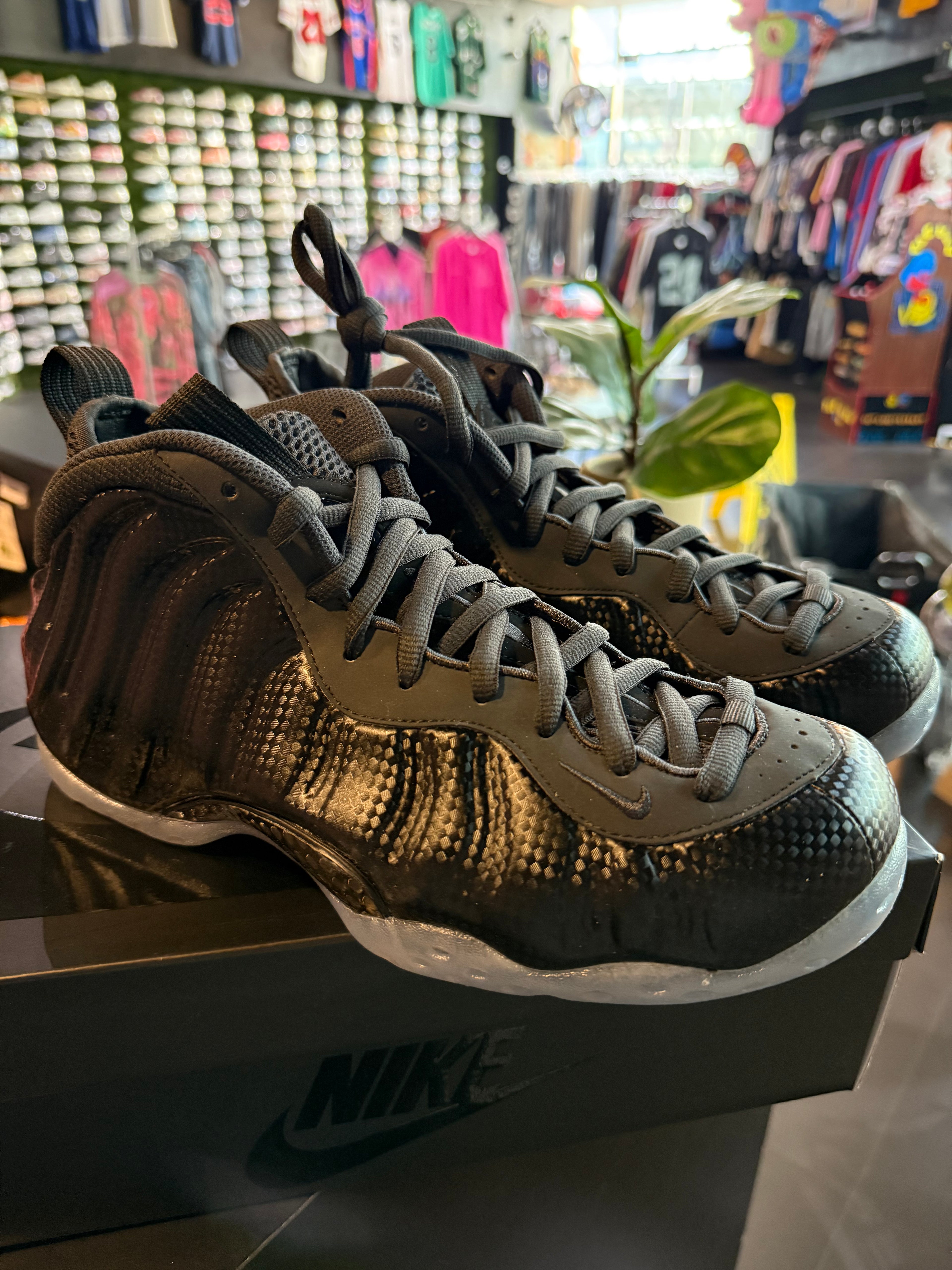 Fomeposite carbon fiber