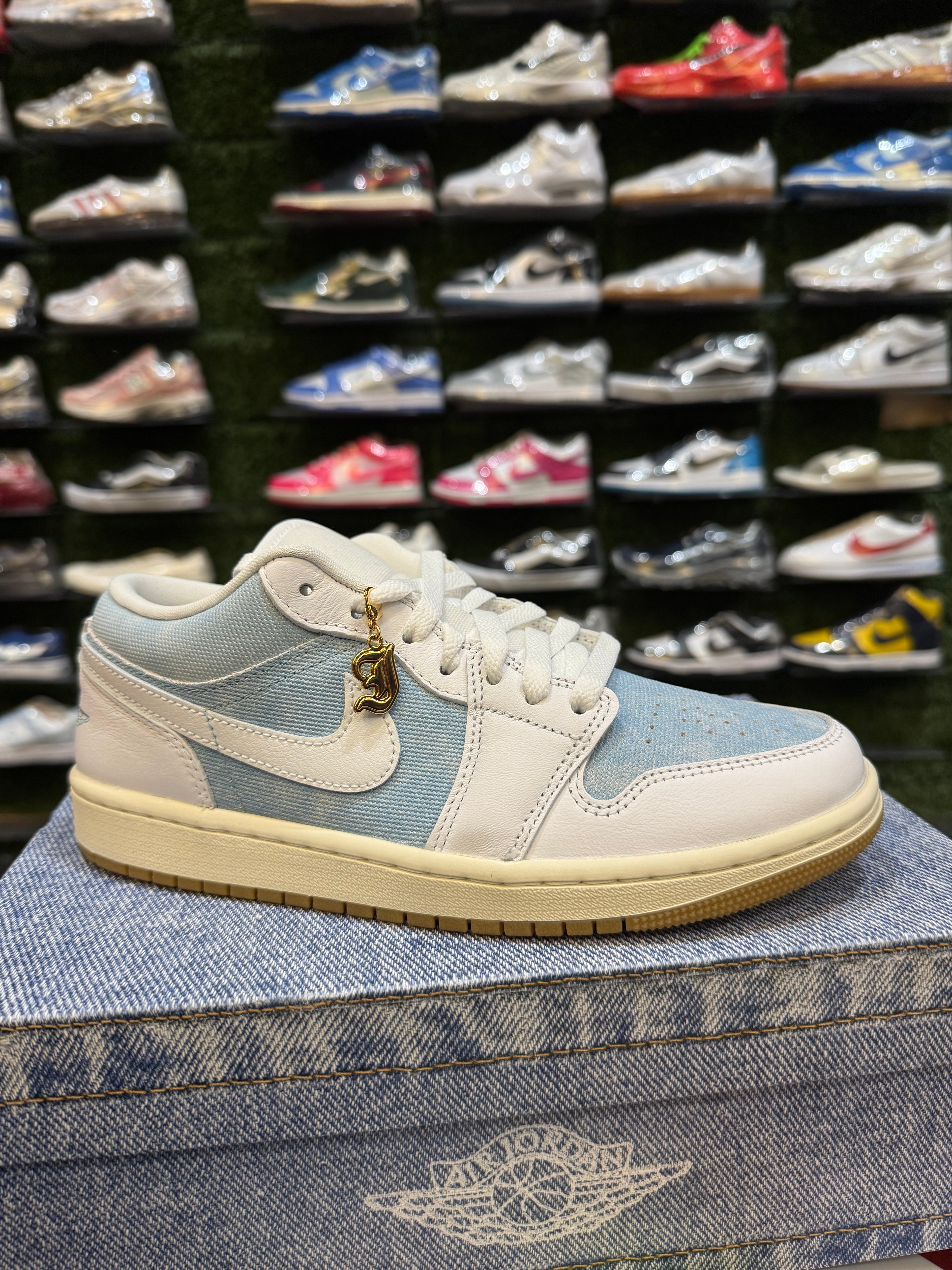 Jordan 1 denim blue
