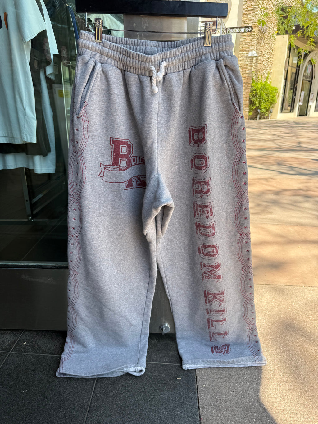 Bordomkills sweats