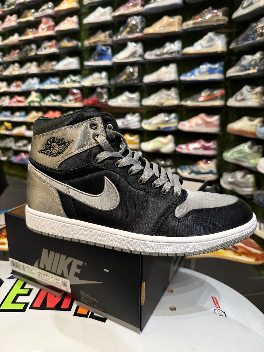 Jordan 1 satin shadow