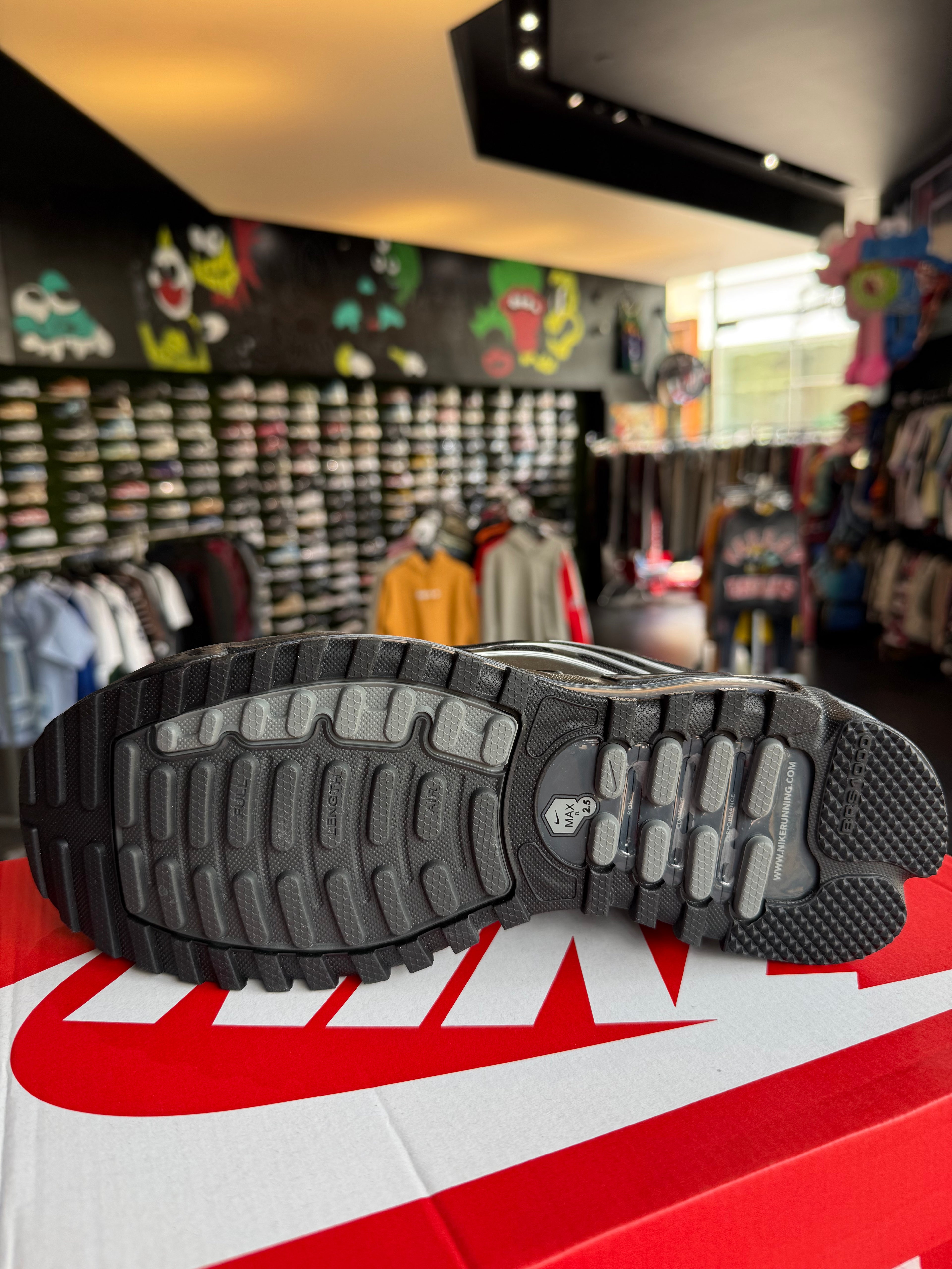 Airmax black silver metallic