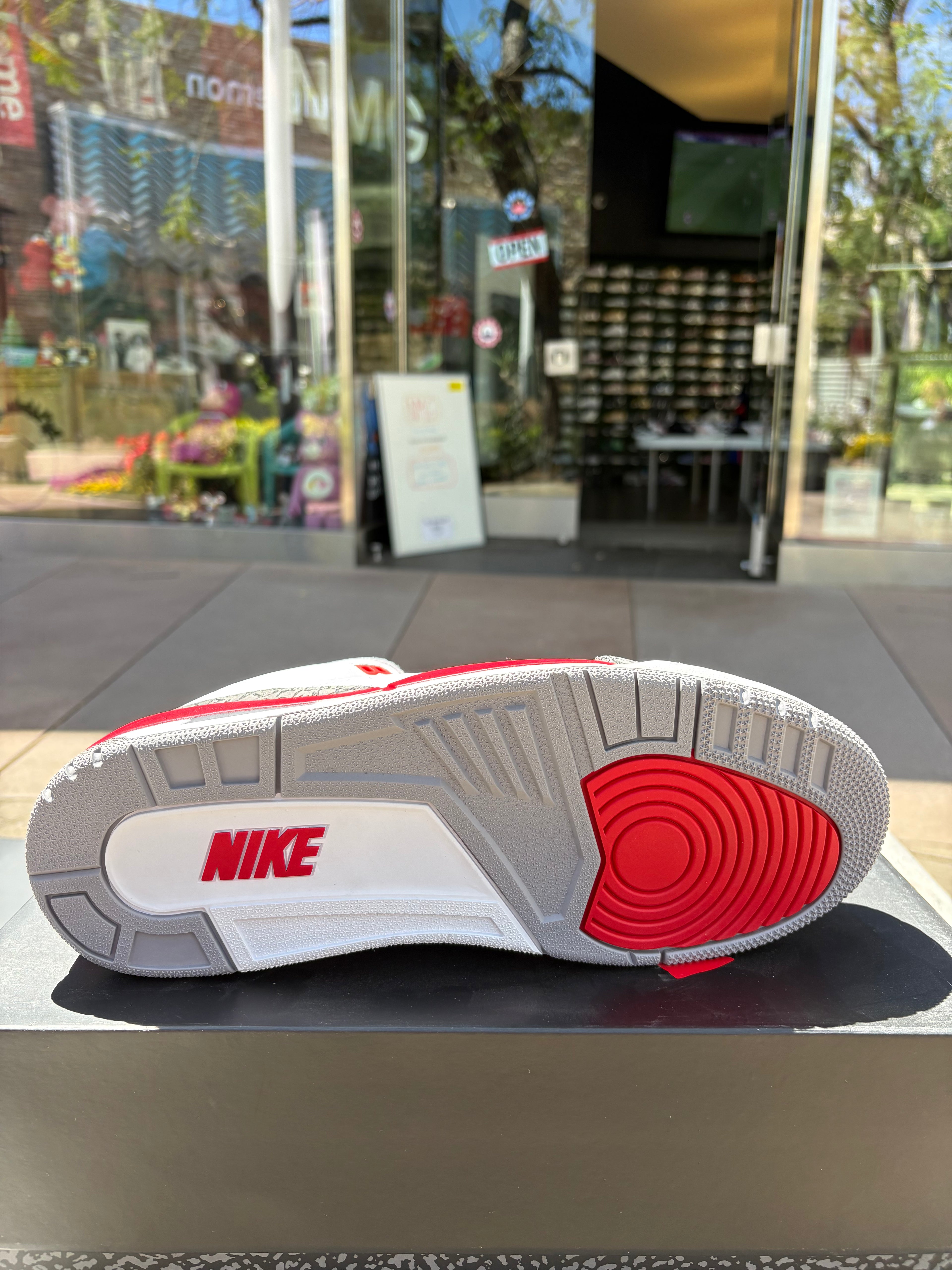 Jordan 3 Fire Red