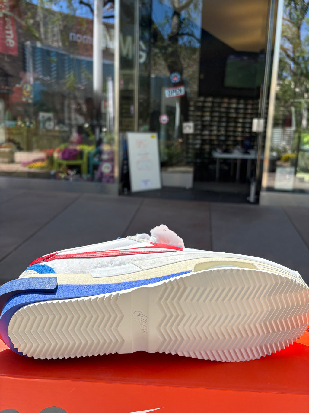 Nike clot