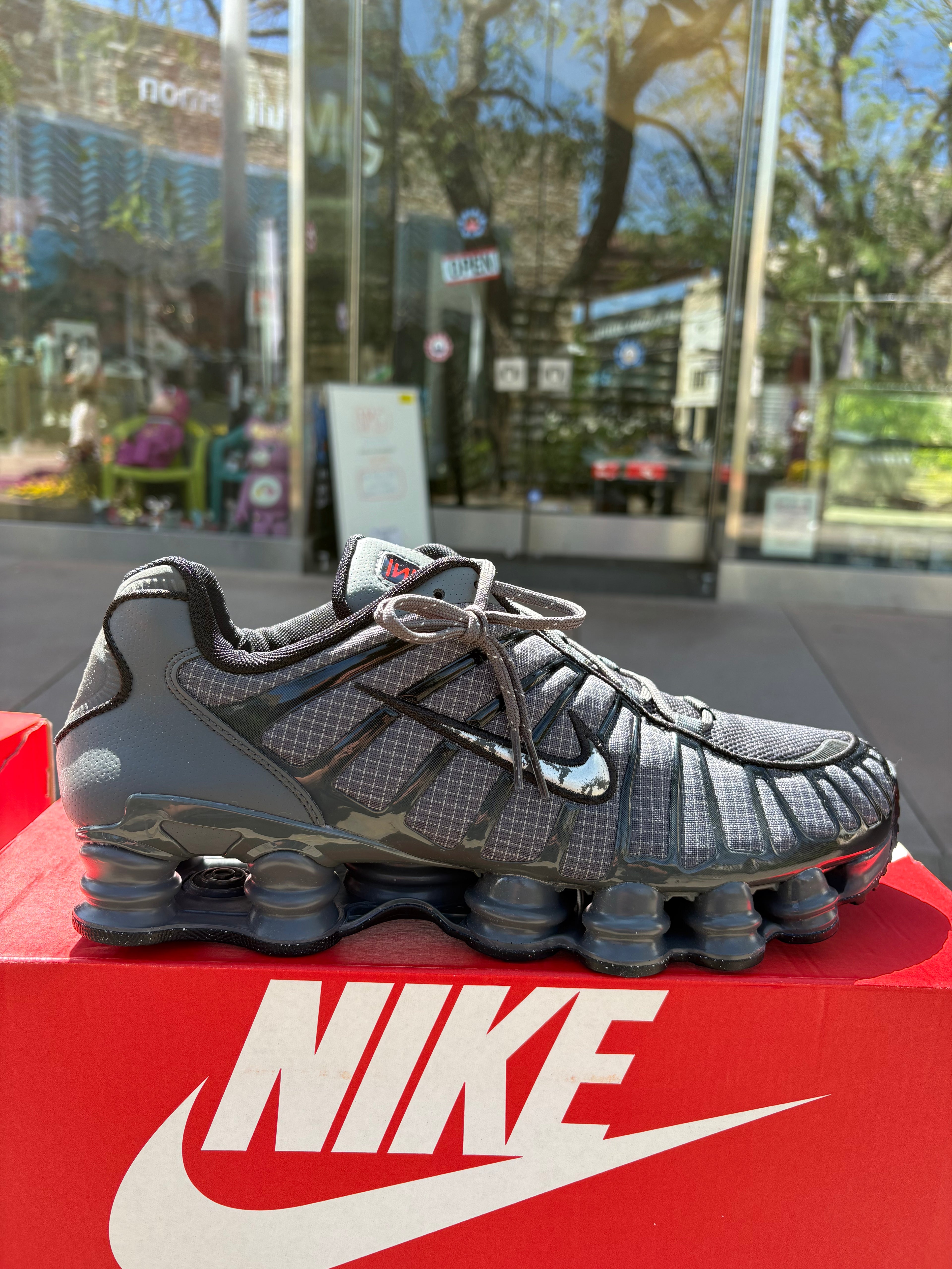 Nike Shox Iron Grey